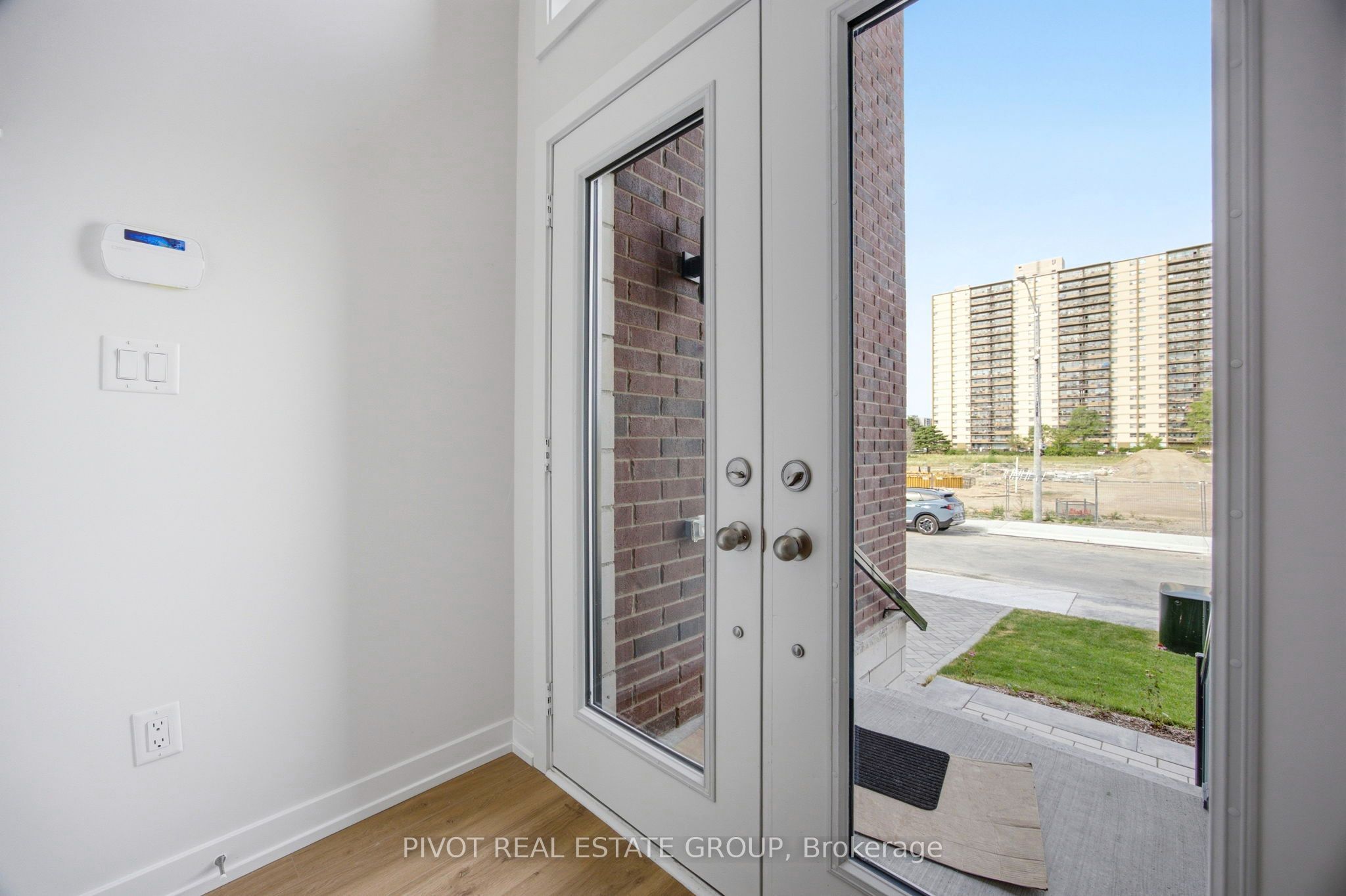138 Danielle Moore Circle, Toronto, ON M1P 0G9 photo 5