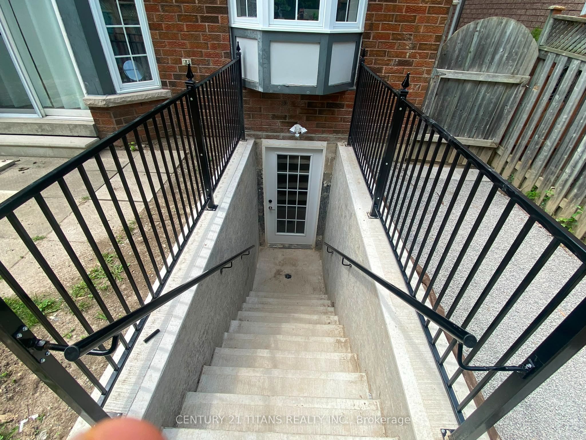 165 Elizabeth Street BSMT, Ajax, ON L1T 3Y4