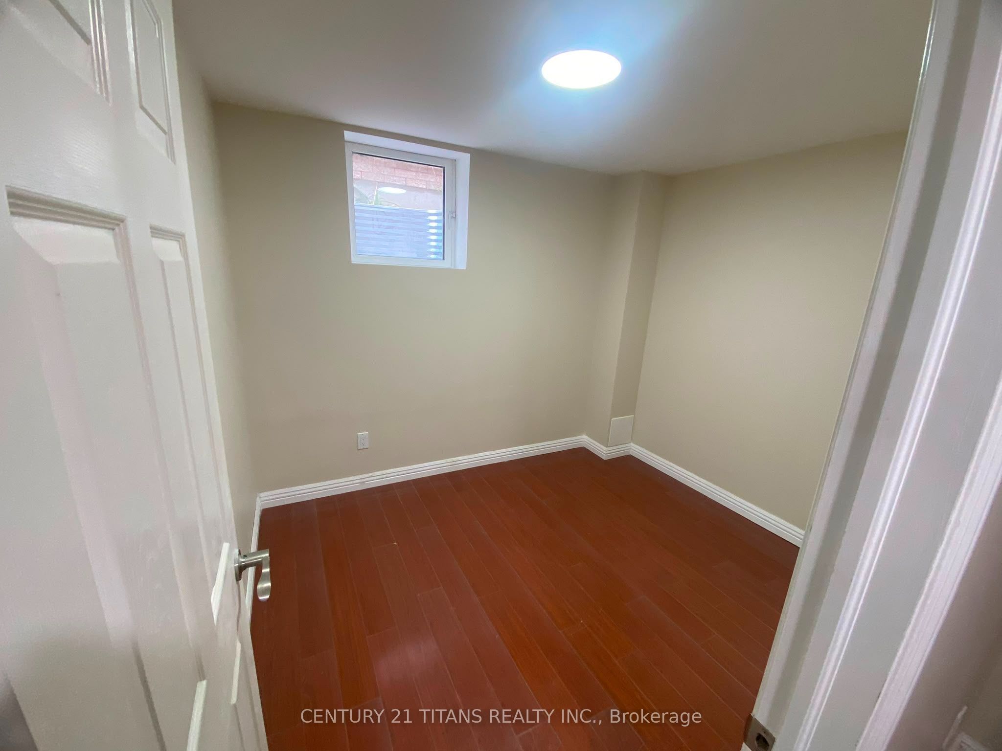 165 Elizabeth Street BSMT, Ajax, ON L1T 3Y4 photo 5