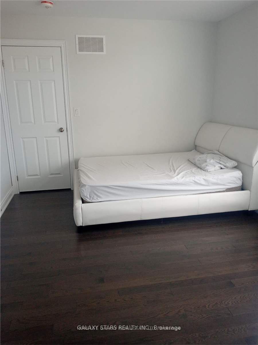 19 Mirrow Court Upper Level Room #1, Toronto, ON M1C 4Y7 photo 2