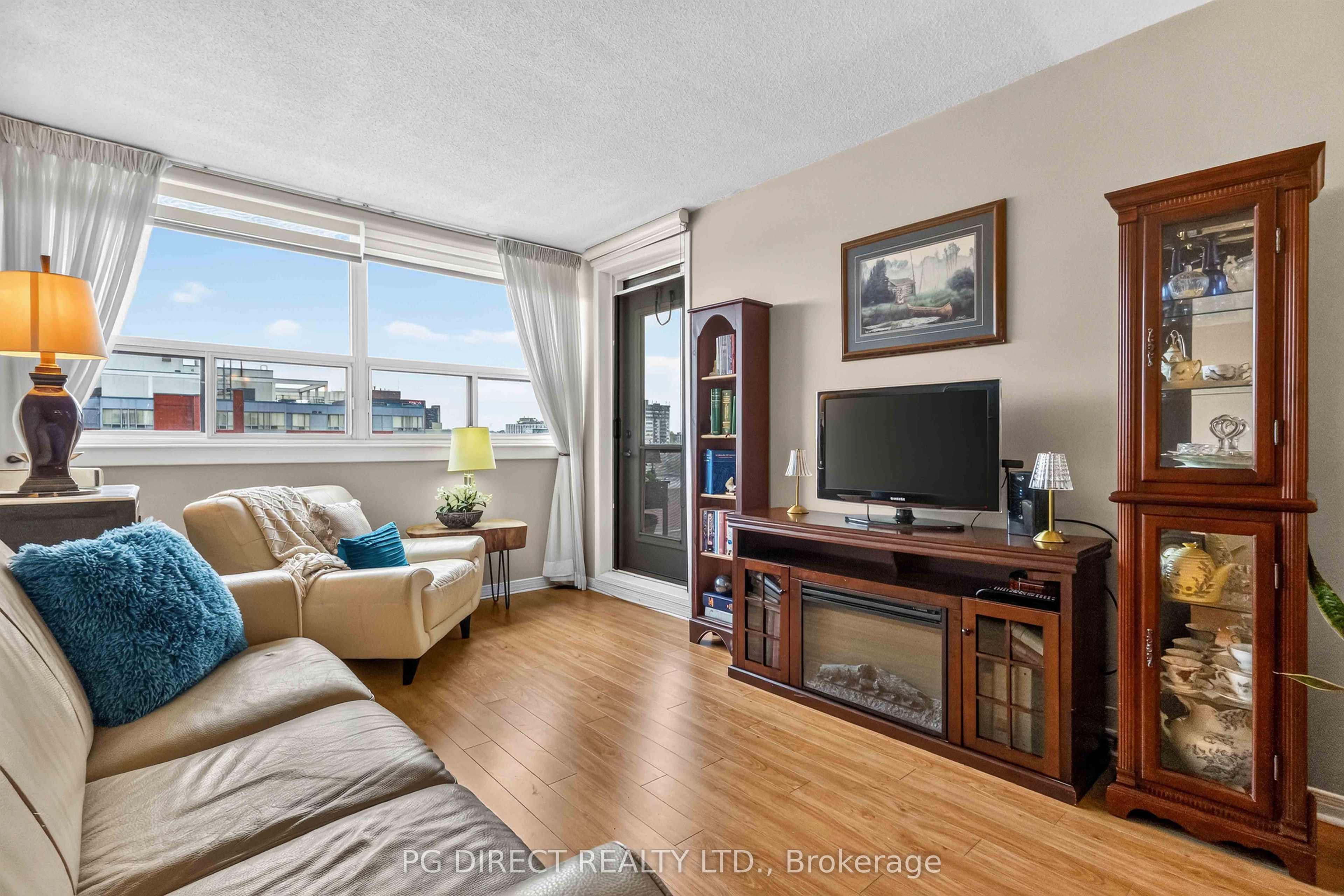 80 Athol Street E 604, Oshawa, ON L1H 8B7