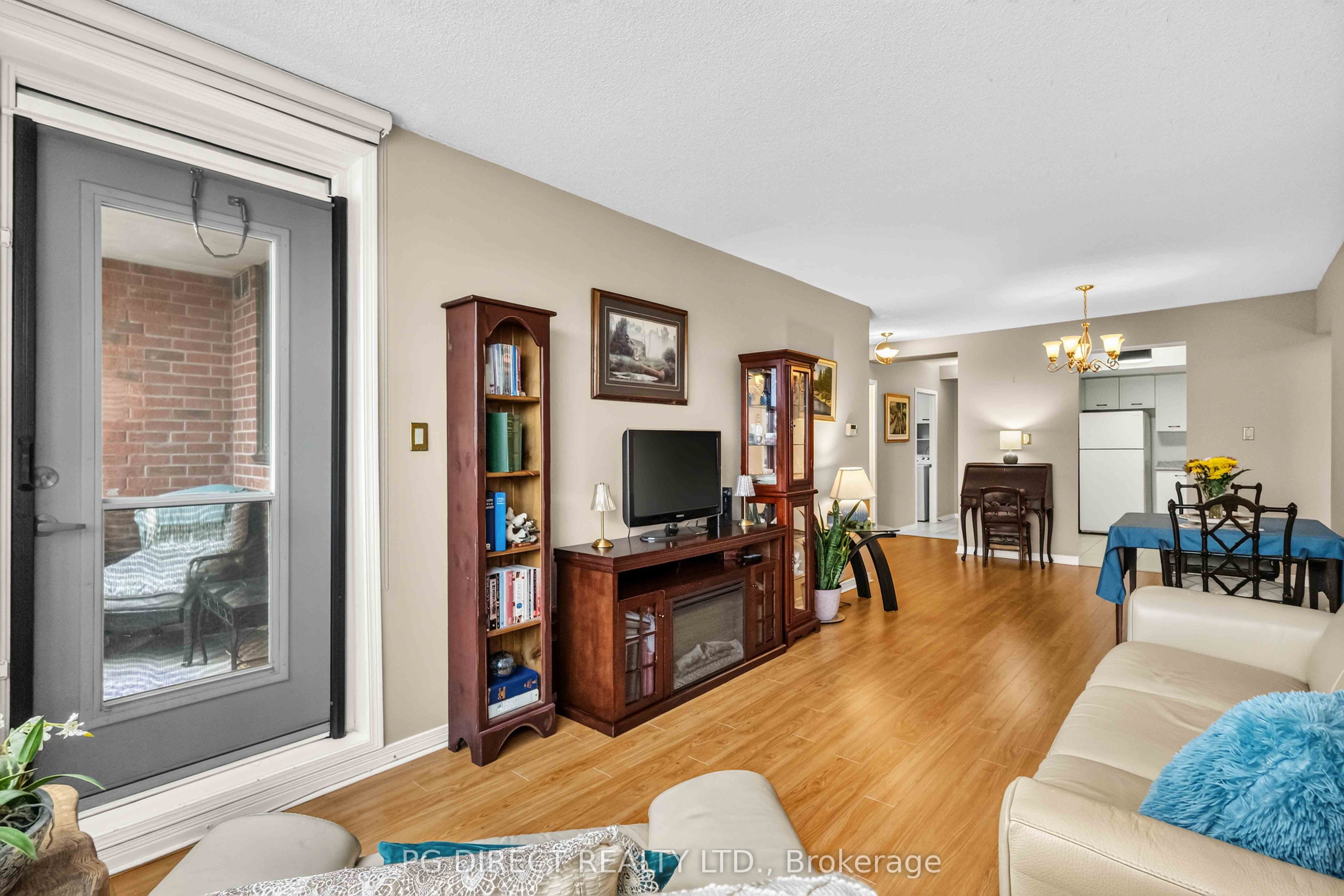 80 Athol Street E 604, Oshawa, ON L1H 8B7 photo 4