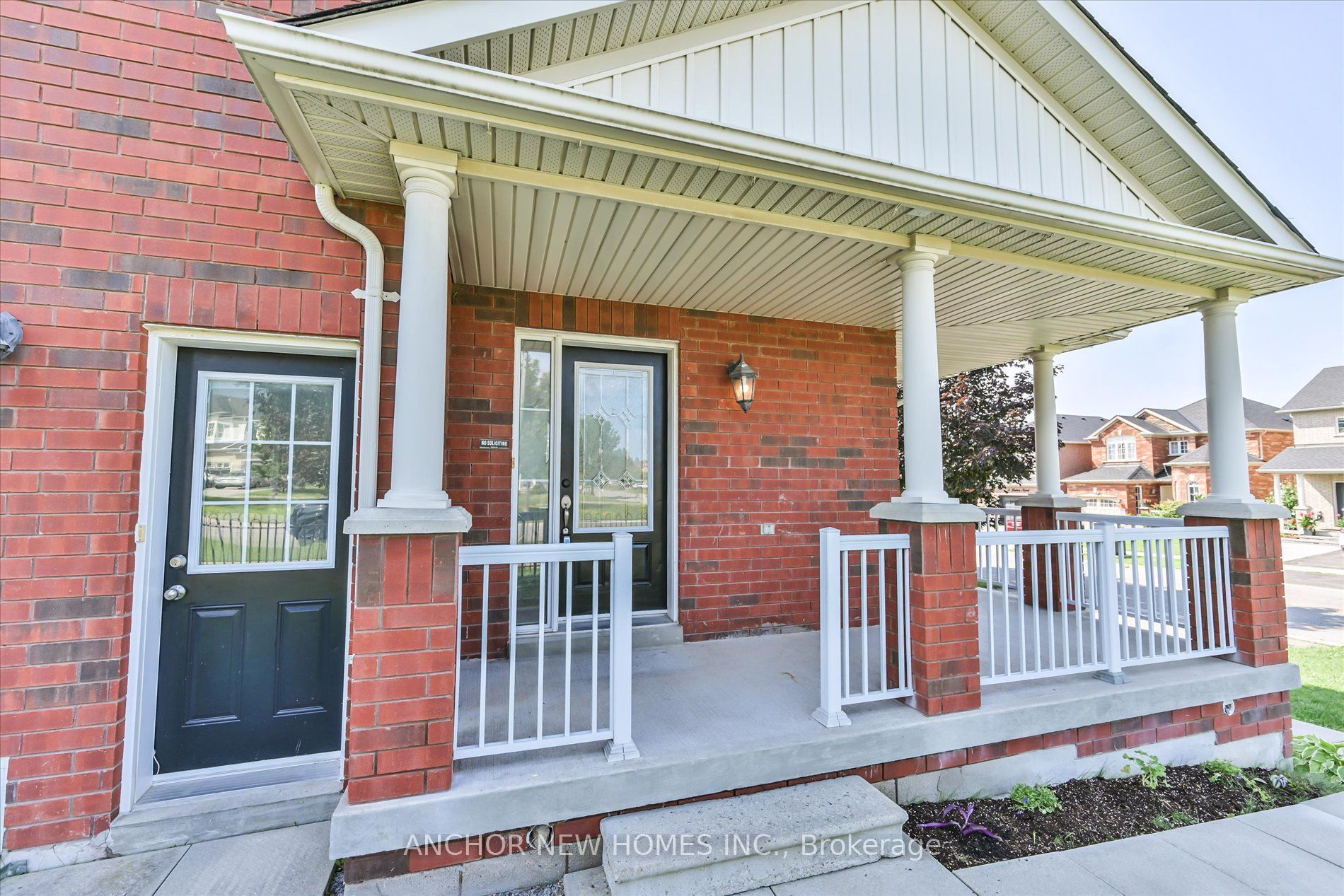 1 Ruben Street, Whitby, ON L1P 0A7 photo 3