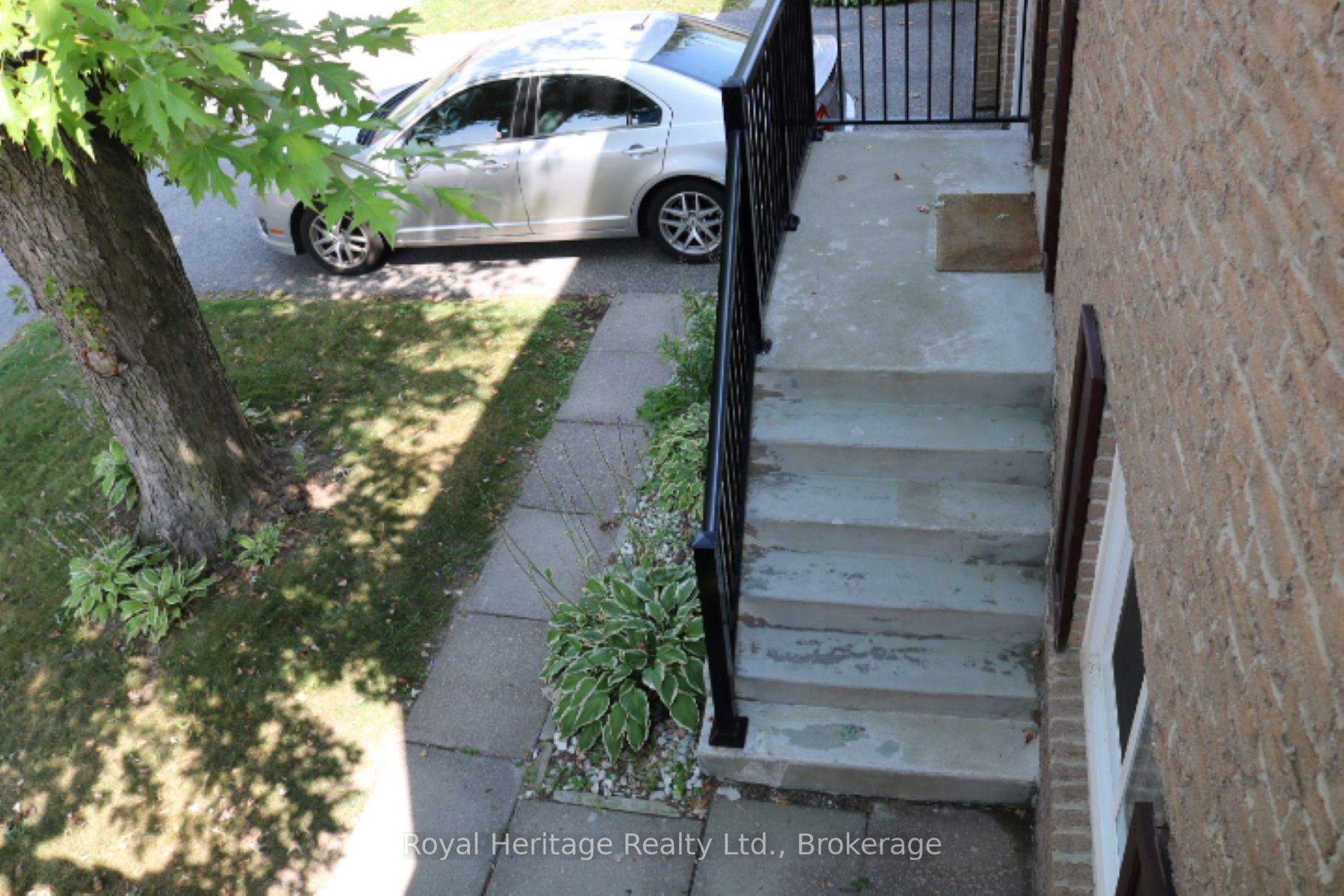 320 Blackthorn Street 89, Oshawa, ON L1K 1K9 photo 3