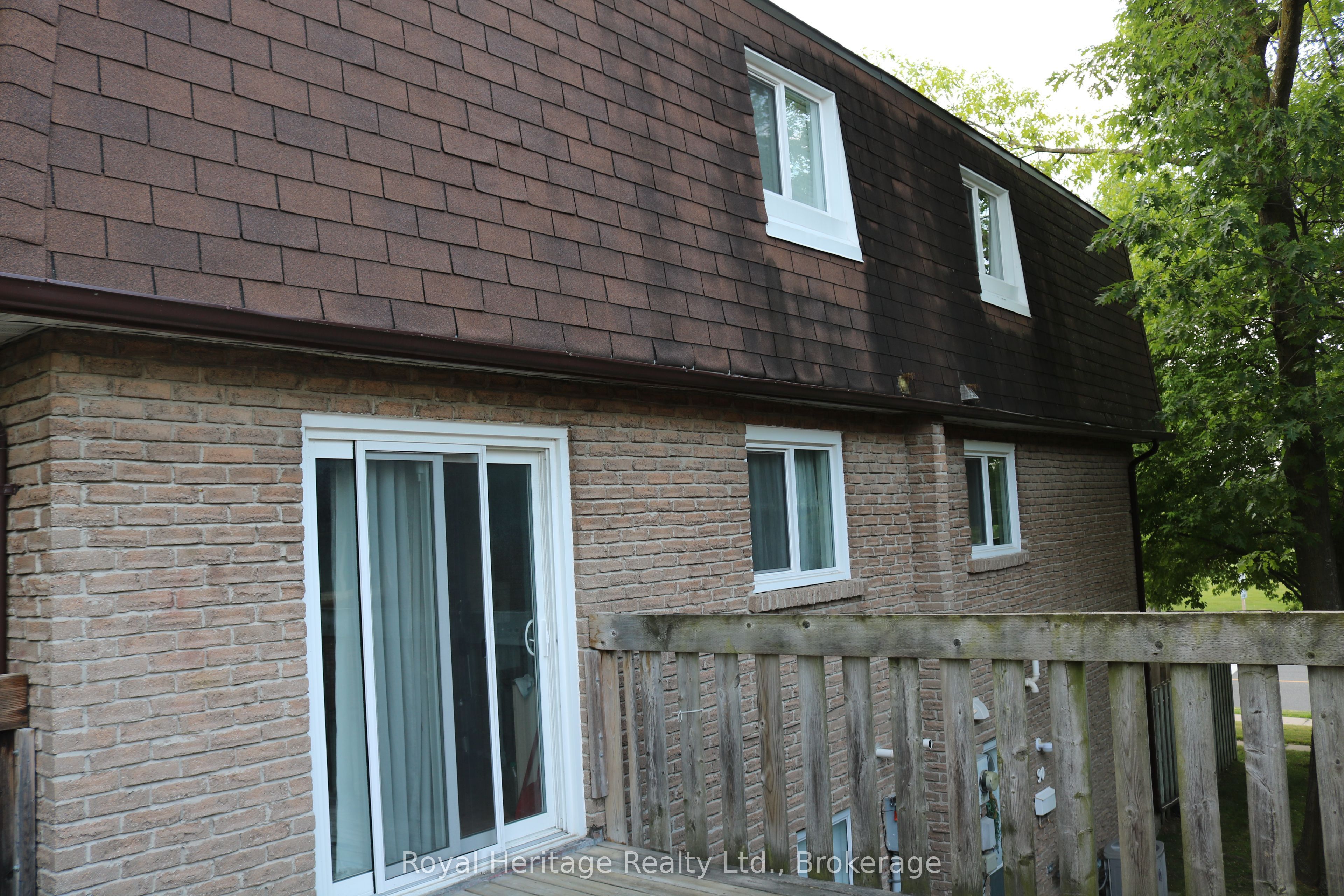 320 Blackthorn Street 89, Oshawa, ON L1K 1K9 photo 5