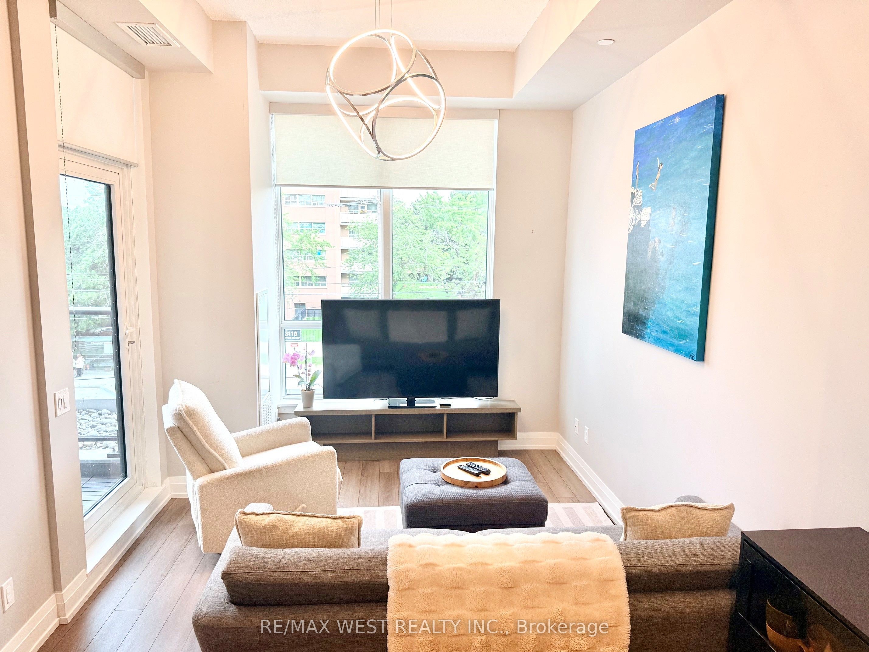 3121 Sheppard Avenue E 210, Toronto, ON M1T 0B6 photo 2