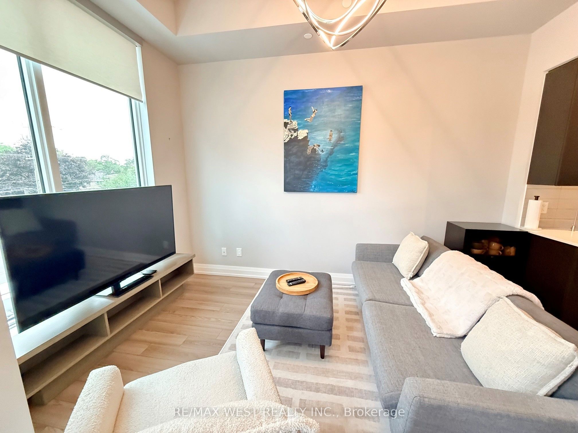3121 Sheppard Avenue E 210, Toronto, ON M1T 0B6 photo 3