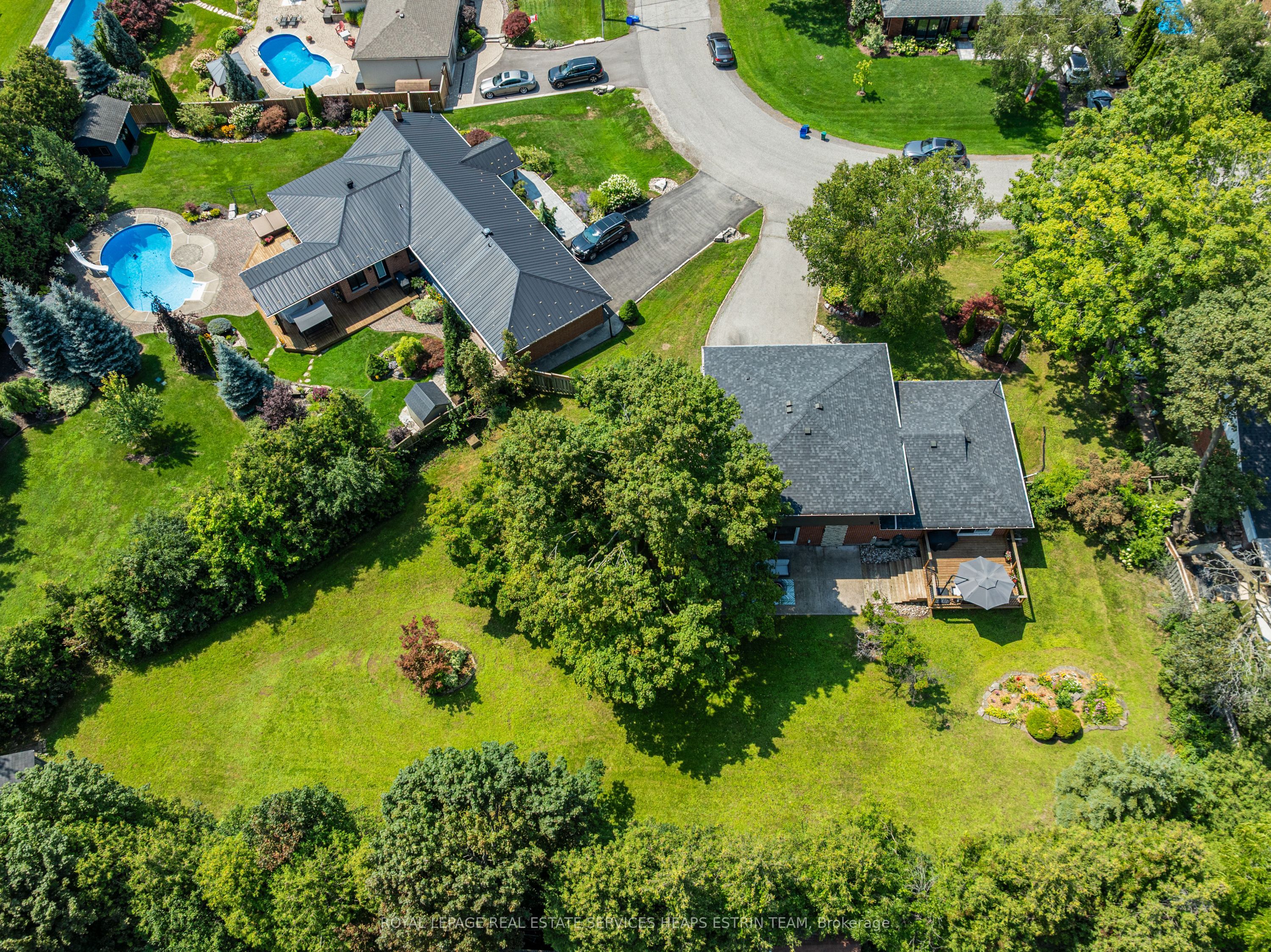 325 Fairview Drive, Whitby, ON L1N 3A7 photo 2