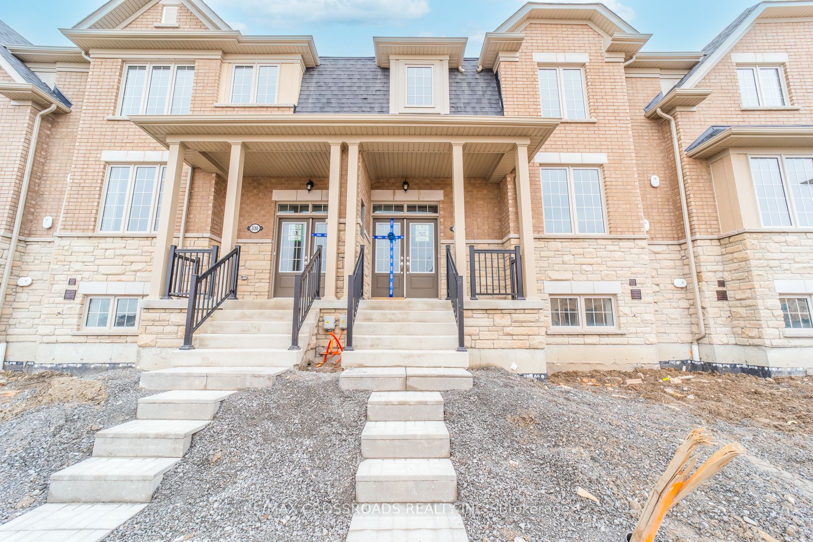 332 Coronation Road, Whitby, ON M1P 1Y2 photo 2