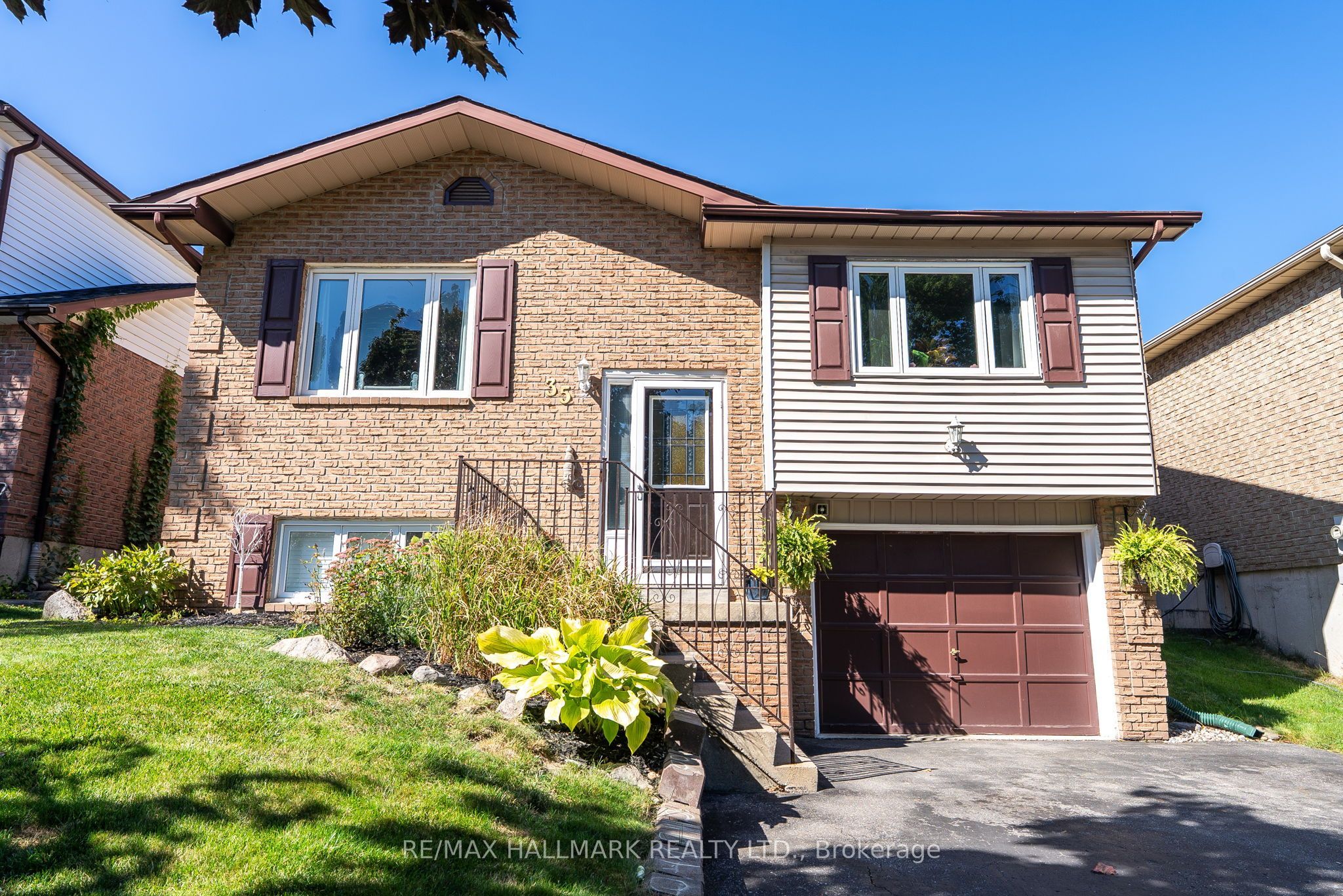 35 Downham Drive, Clarington, ON L1C 4G4