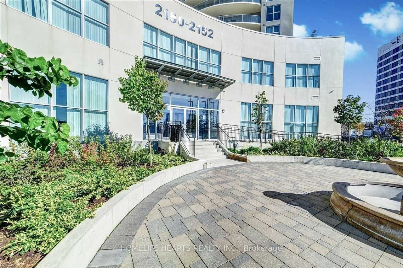 2152 Lawrence Avenue E 206, Toronto, ON M1R 3A8 photo 2
