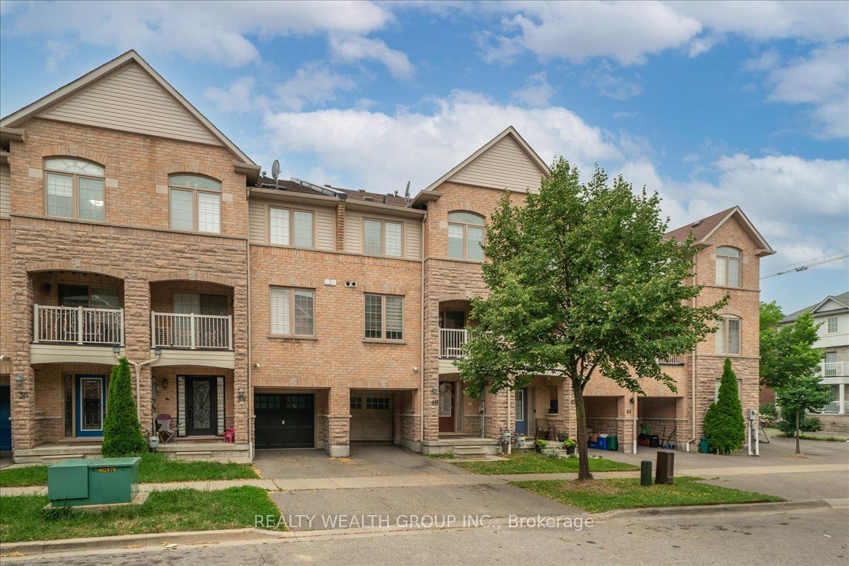 40 Clowes Street, Ajax, ON L1Z 0K9 photo 2