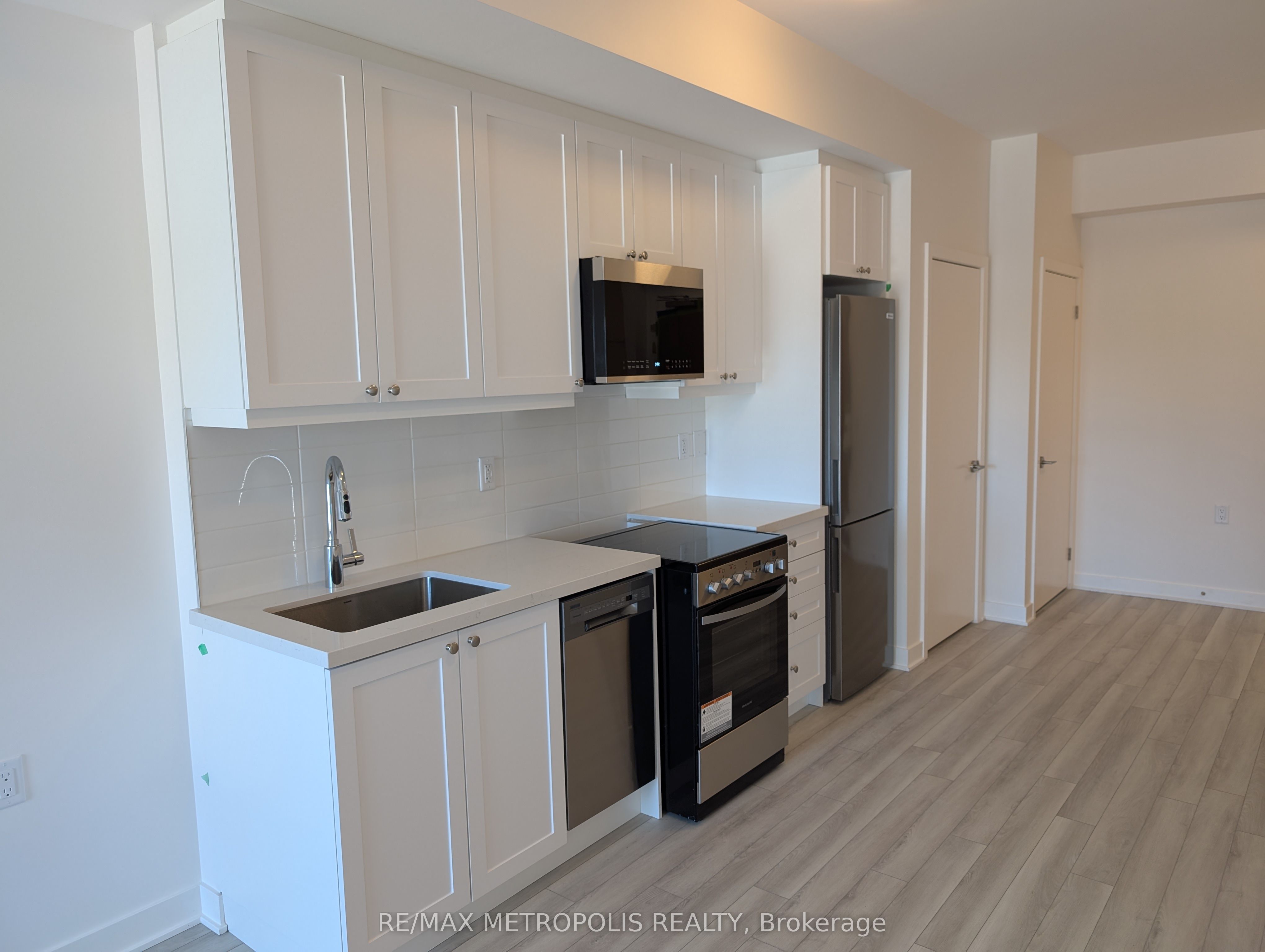 55 CLARINGTON Boulevard 207, Clarington, ON L1C 0A1 photo 5