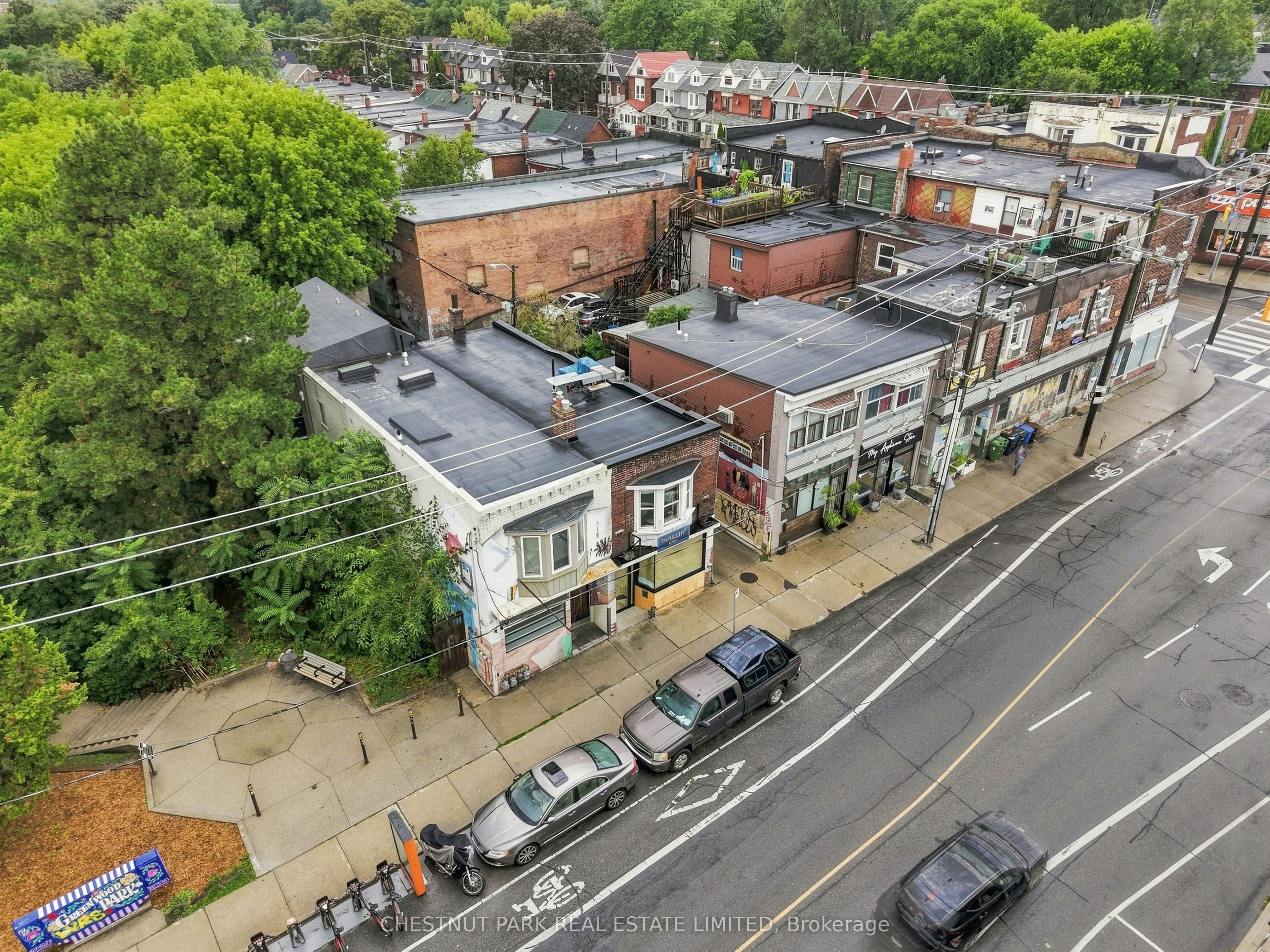 208 Greenwood Avenue unit 1, Toronto, ON M4L 2R1 photo 2