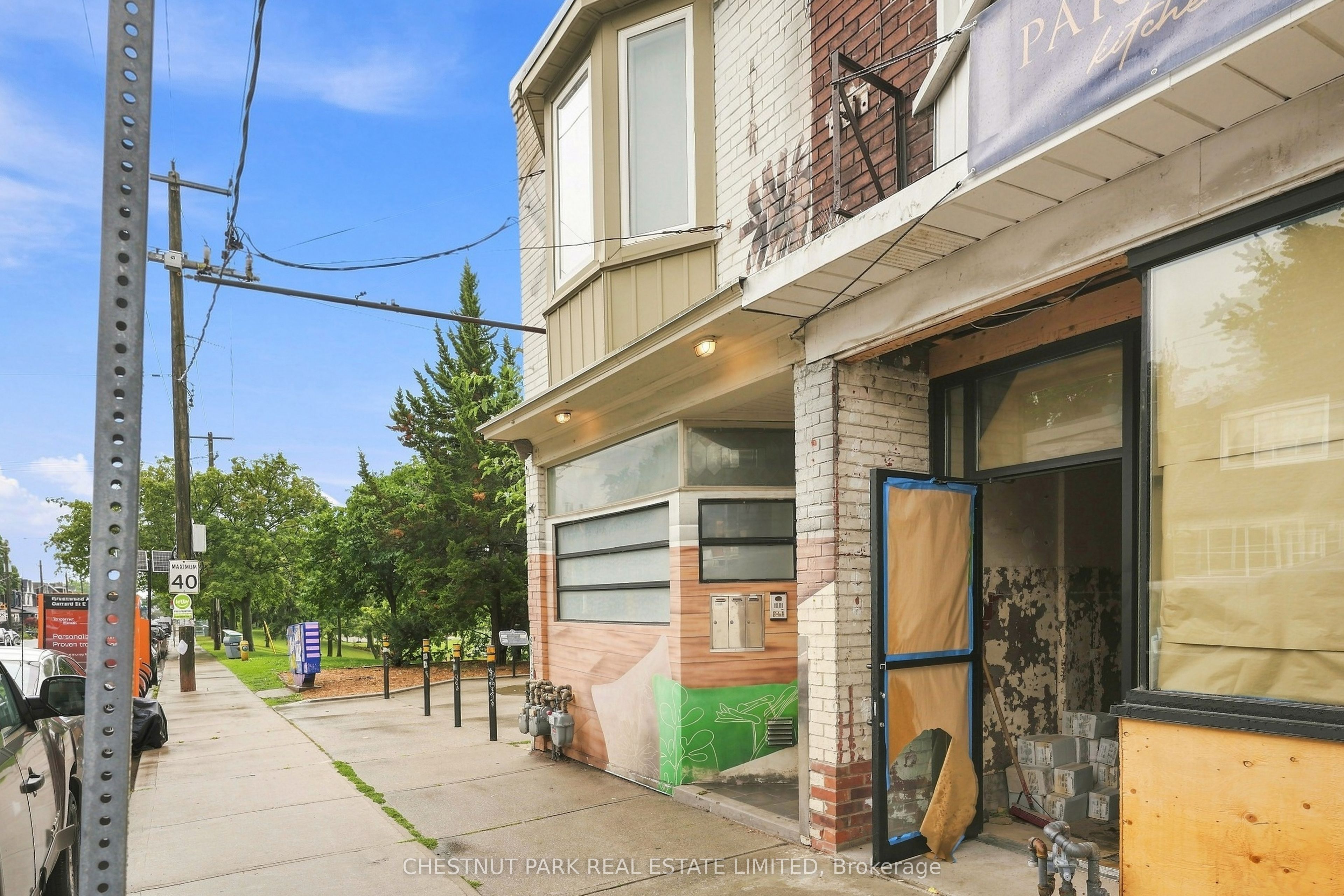 208 Greenwood Avenue unit 1, Toronto, ON M4L 2R1 photo 5