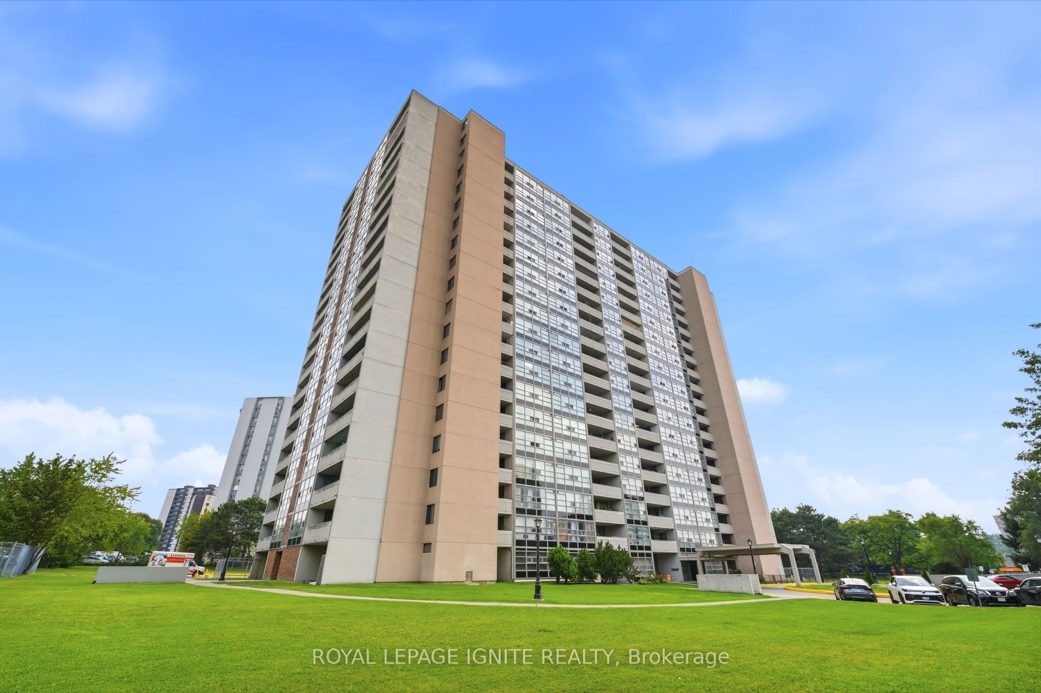 3380 Eglinton Avenue 903, Toronto, ON M1J 3L6