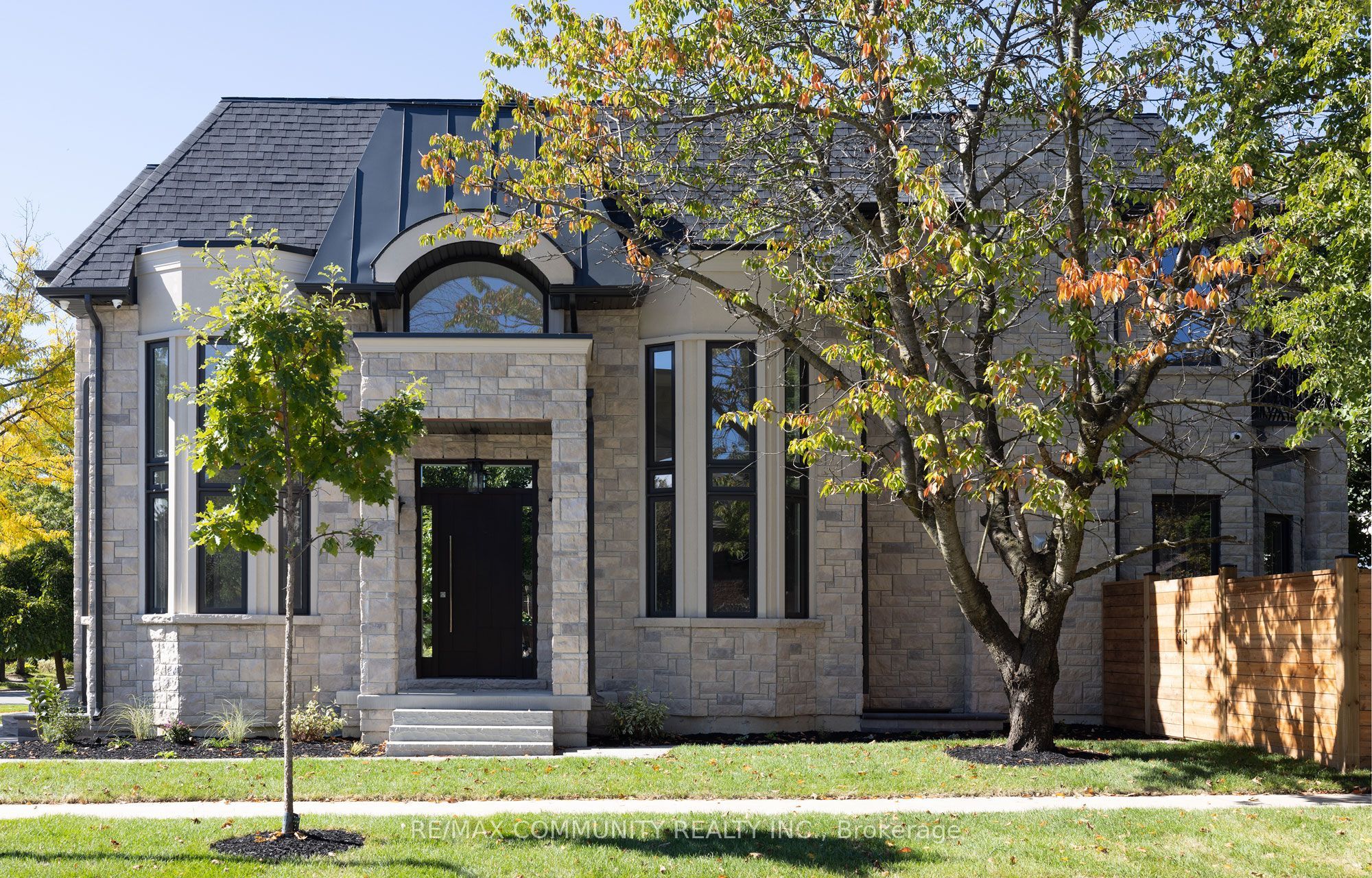 12 Port Royal Trail, Toronto, ON M1V 2G5