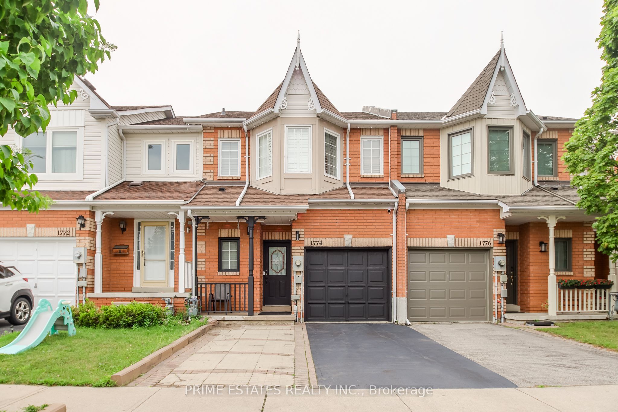 1774 Woodgate Trail, Oshawa, ON L1G 8B3 photo 3