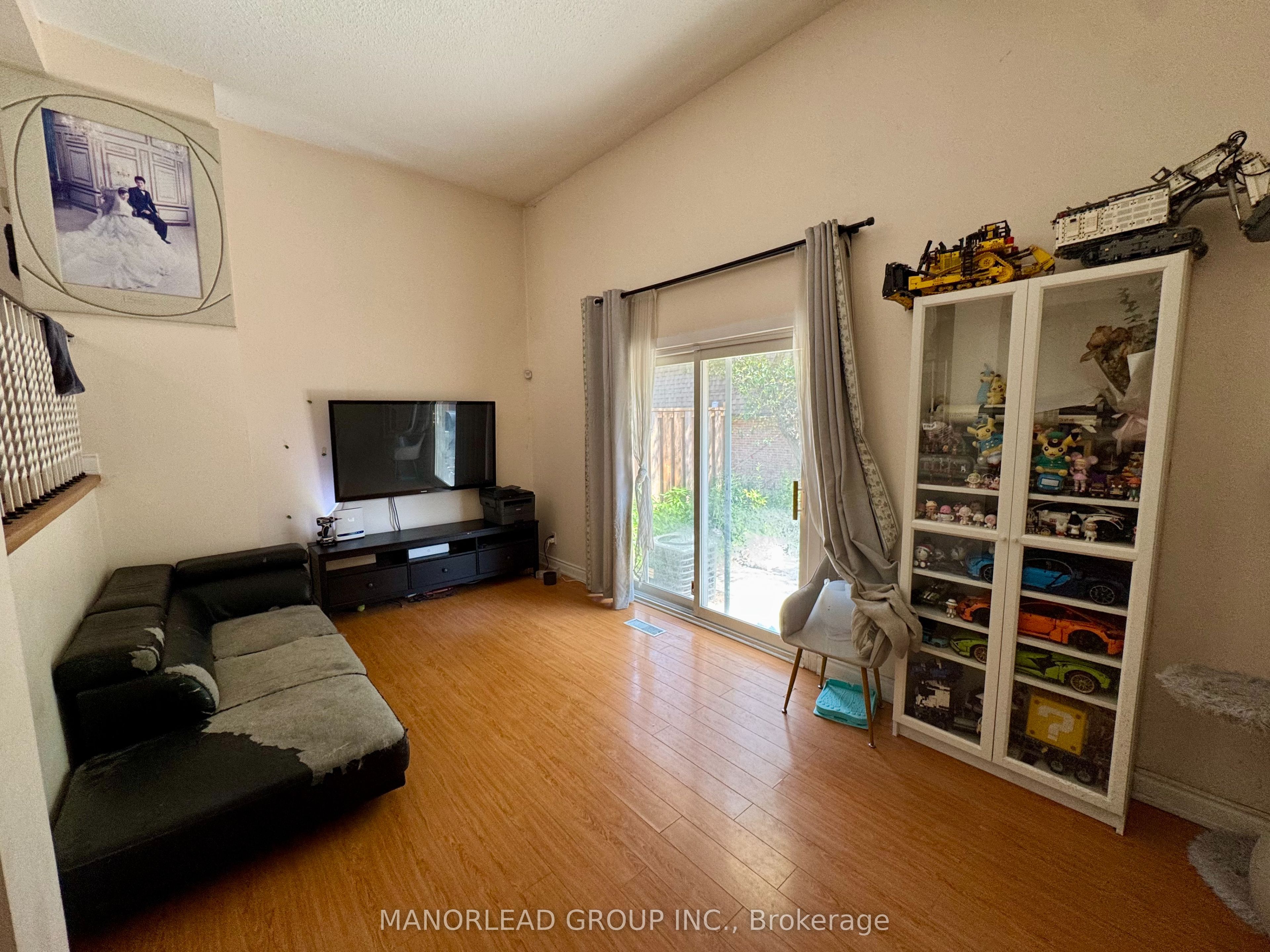 121 L'Amoreaux Drive 31, Toronto, ON M1W 2J9 photo 4