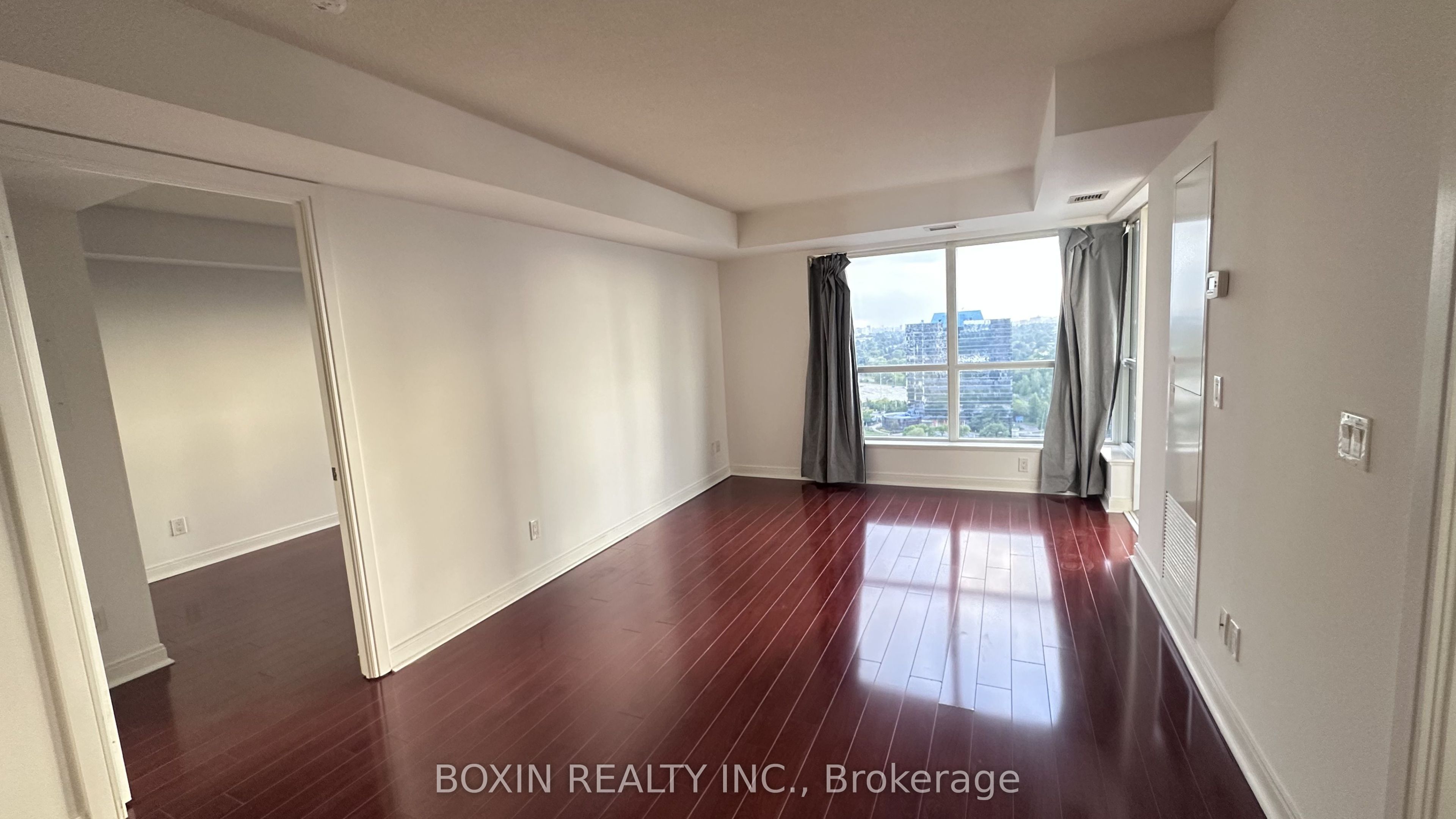 181 Village Green Square 2115, Toronto, ON M1S 0K3 photo 3
