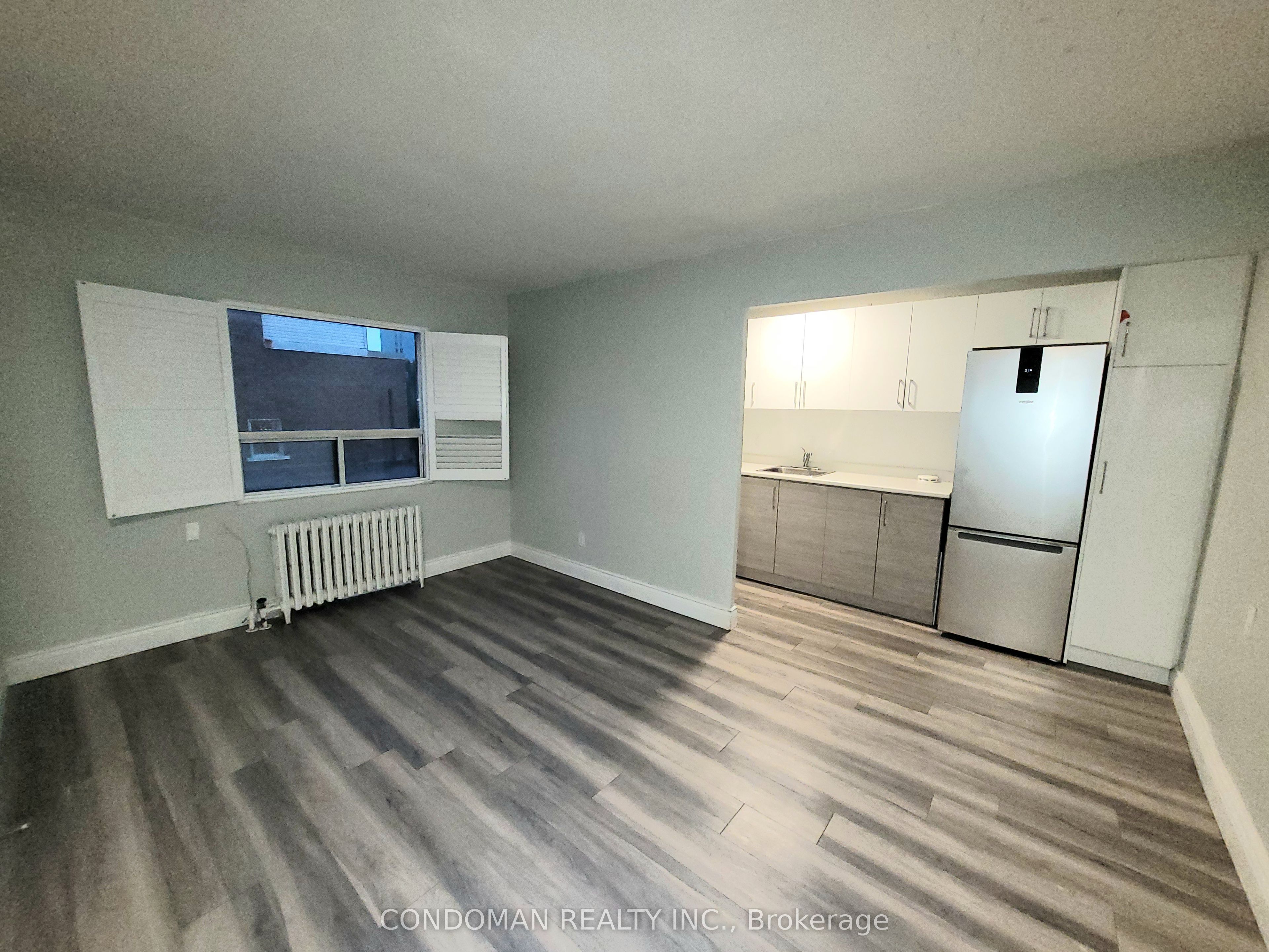 852 Broadview Avenue 305, Toronto, ON M4K 2R1