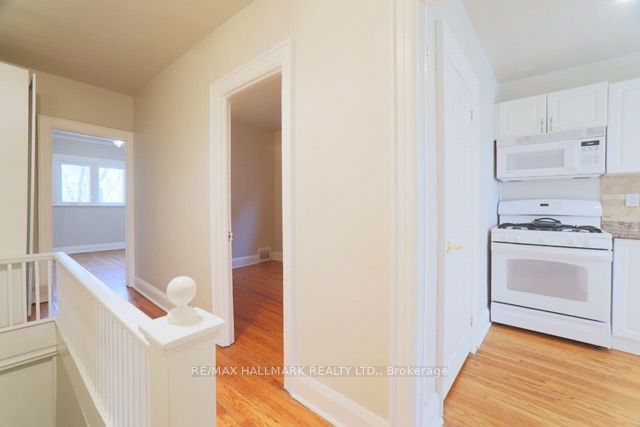 1481 Queen Street E Upper, Toronto, ON M4L 1E2 photo 5