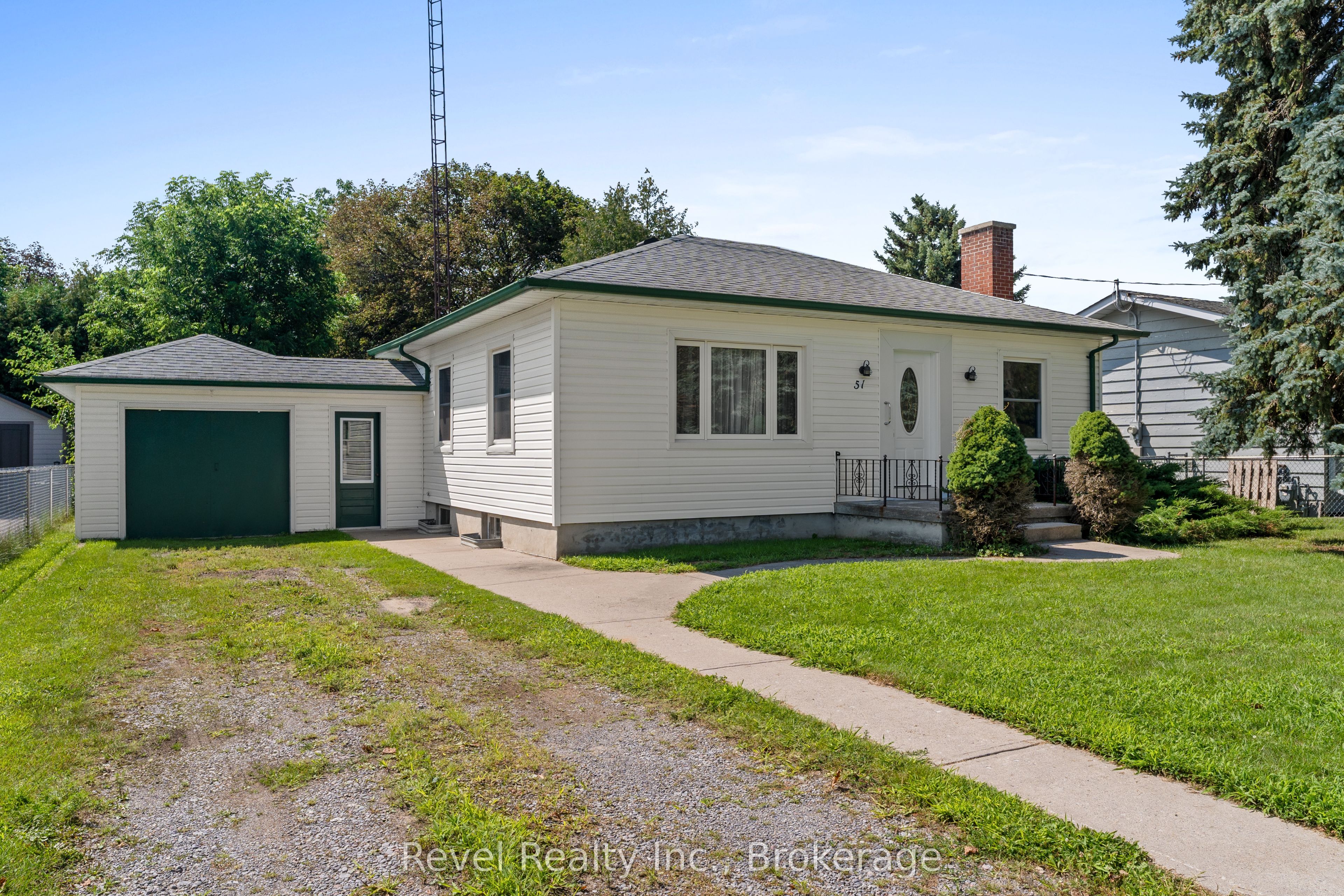 51 Cobbledick Street, Clarington, ON L1B 1L9