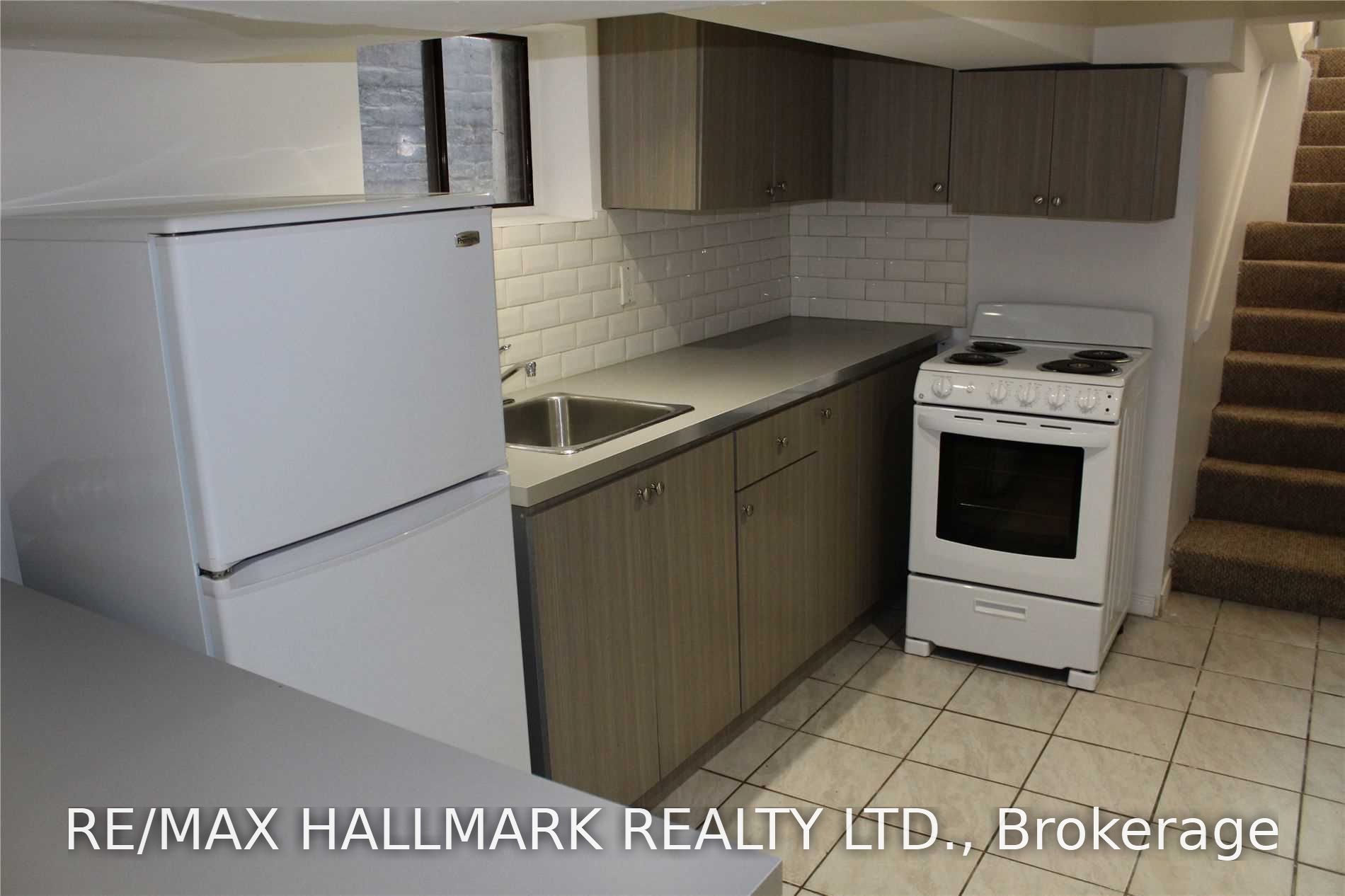 48 Strathcona Avenue Bsmt, Toronto, ON M4J 1G8 photo 3