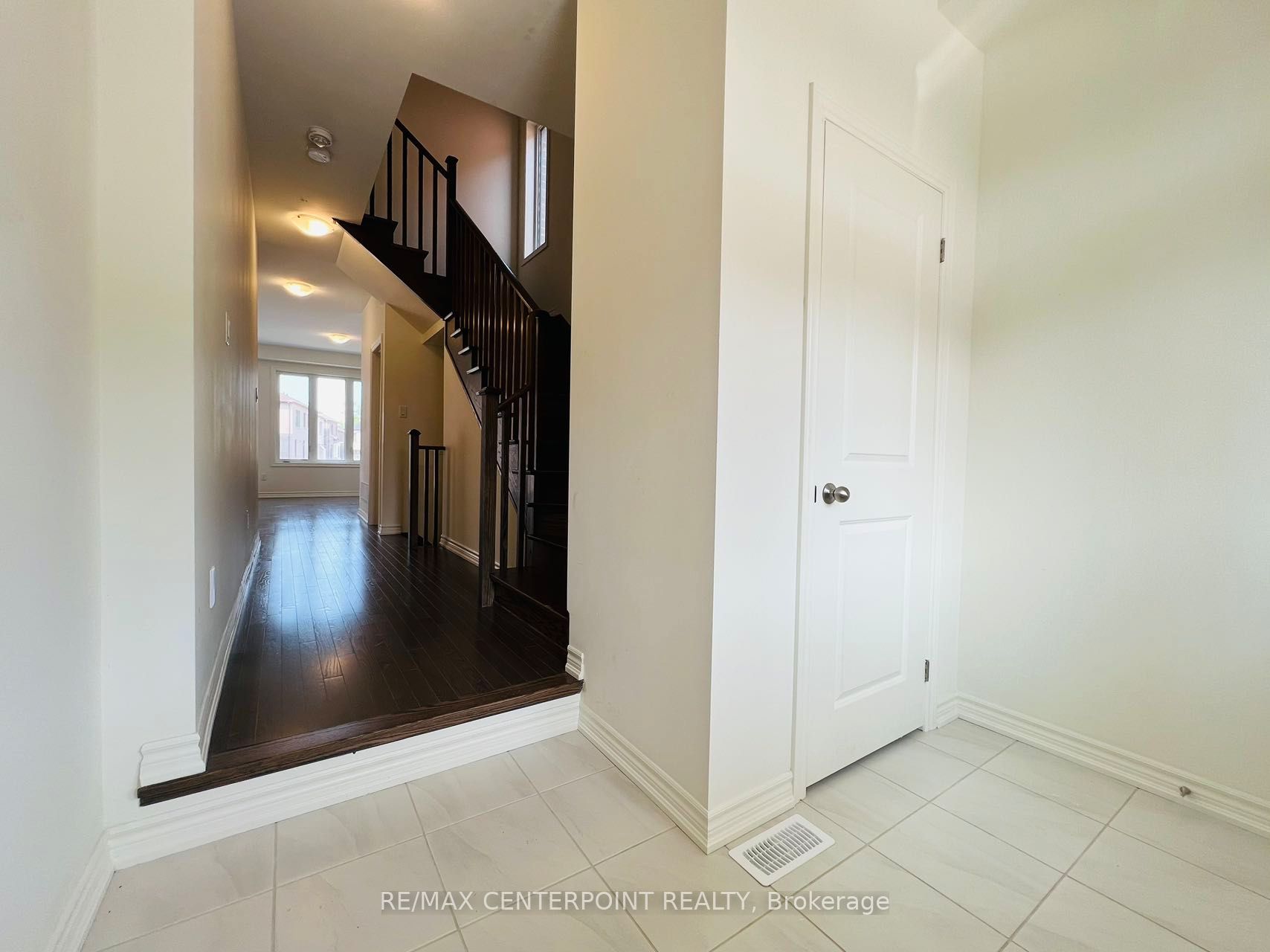 43 O'Reilly Street, Whitby, ON L1P 1Y2 photo 3