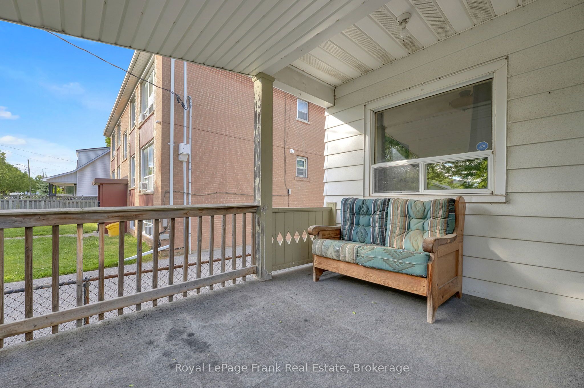 121 Cromwell Avenue, Oshawa, ON L1J 4T5 photo 3