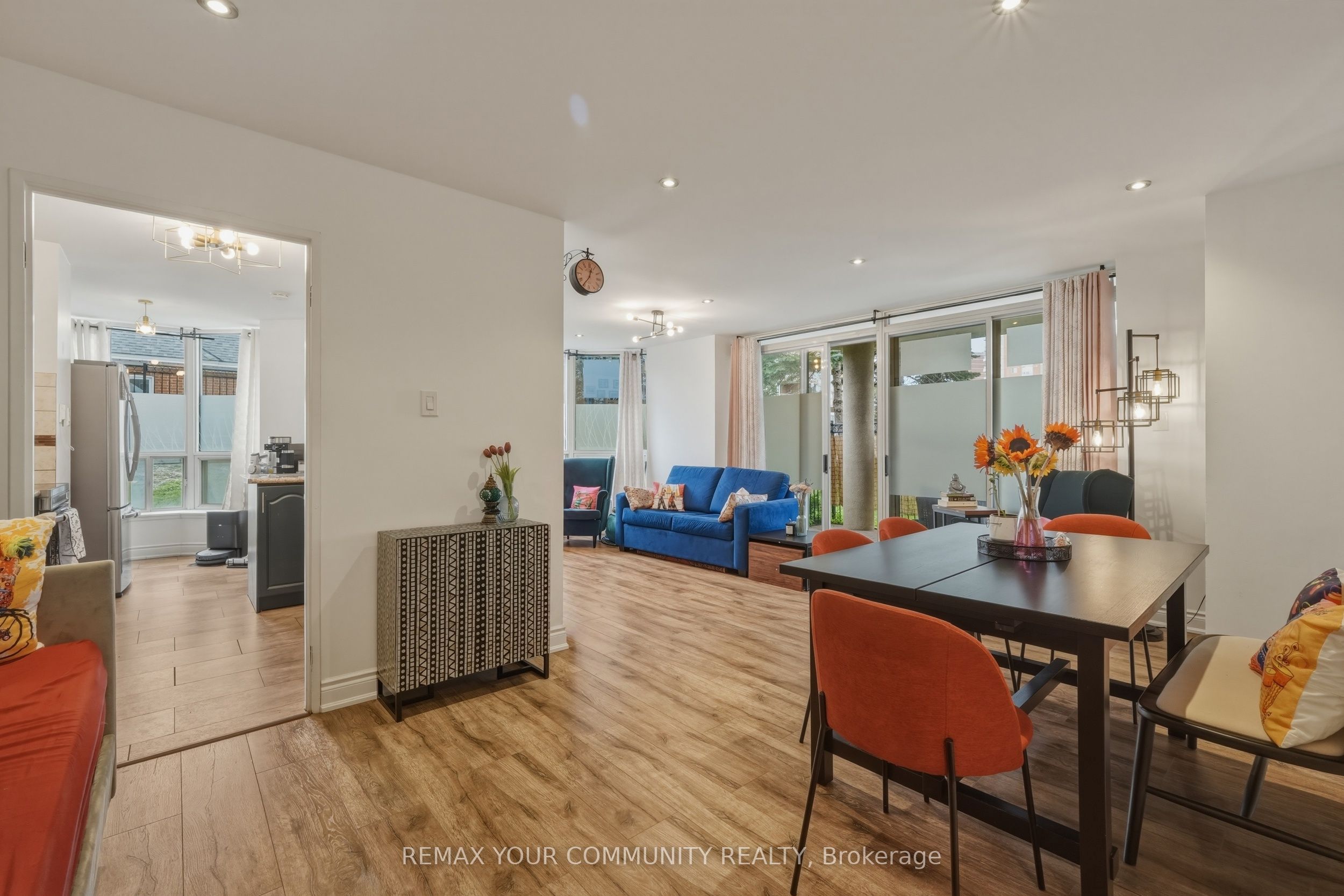 410 McLevin Avenue 103, Toronto, ON M1B 5J5 photo 3