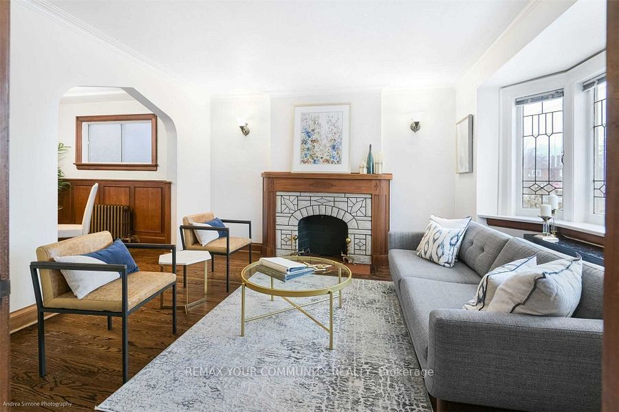 26 Elmsdale Road W, Toronto, ON M4J 3M4 photo 4