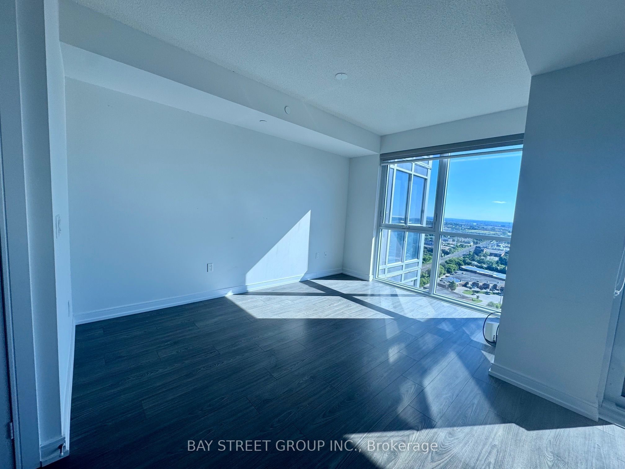 225 Village Green Square 2809, Toronto, ON M1S 0L3 photo 2