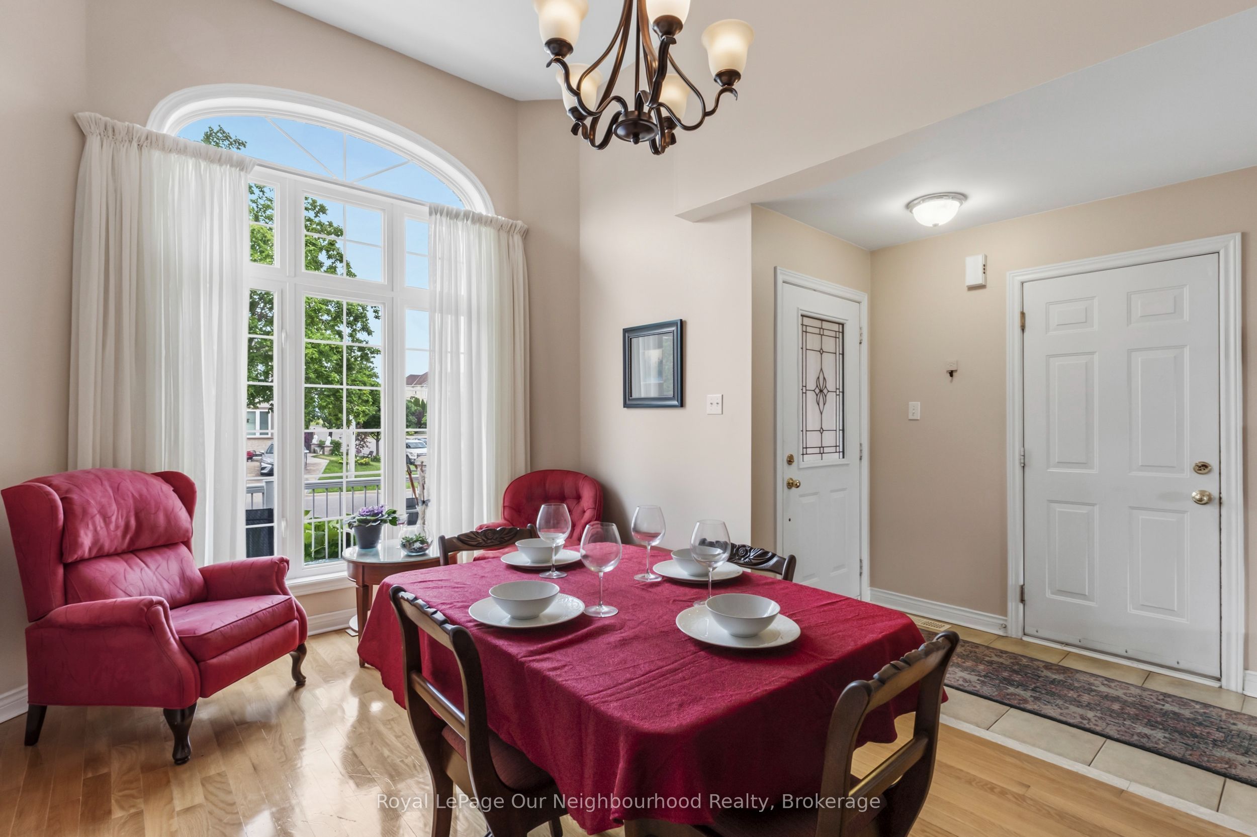 16 Nobbs Drive, Ajax, ON L1T 4L9 photo 2