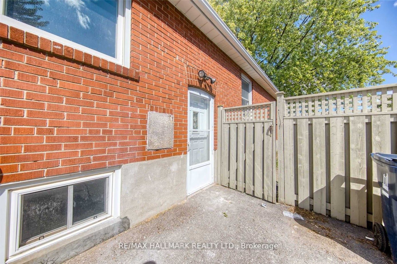 69 Barrymore Road BSMT, Toronto, ON M1J 1W5 photo 2