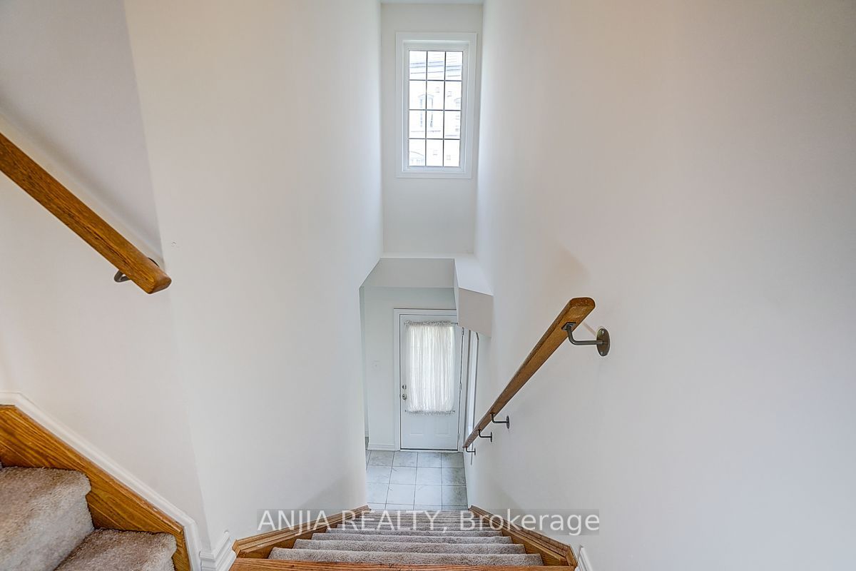 2641 Eaglesham Path, Oshawa, ON L1L 0M7 photo 5