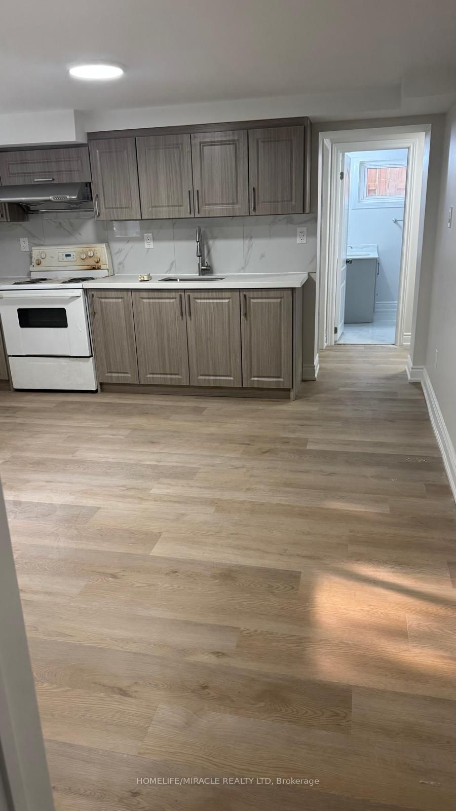 6 Kitson Drive, Toronto, ON M1M 3C8 photo 3