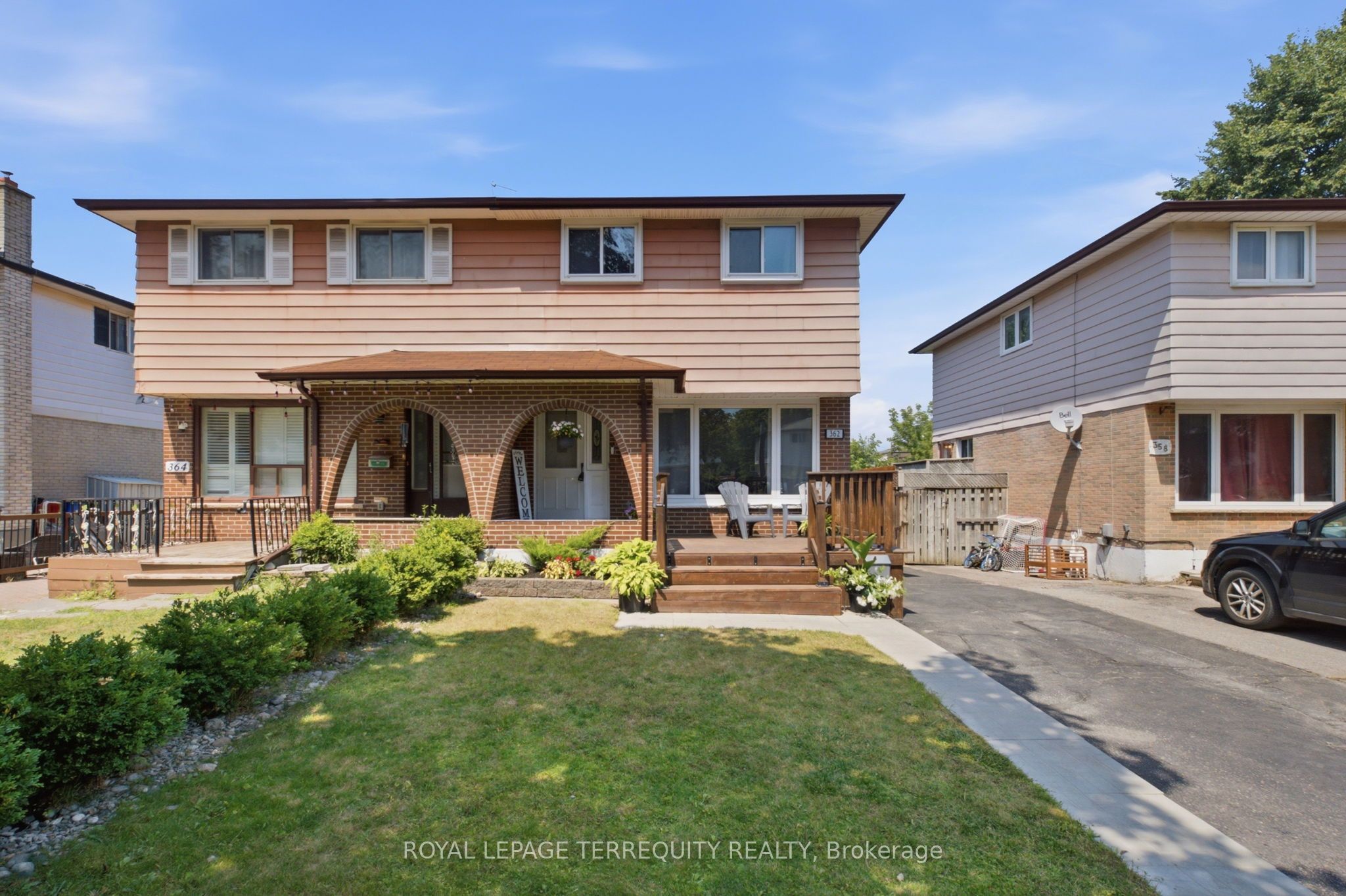 362 Durham Court, Oshawa, ON L1J 1W9 photo 2