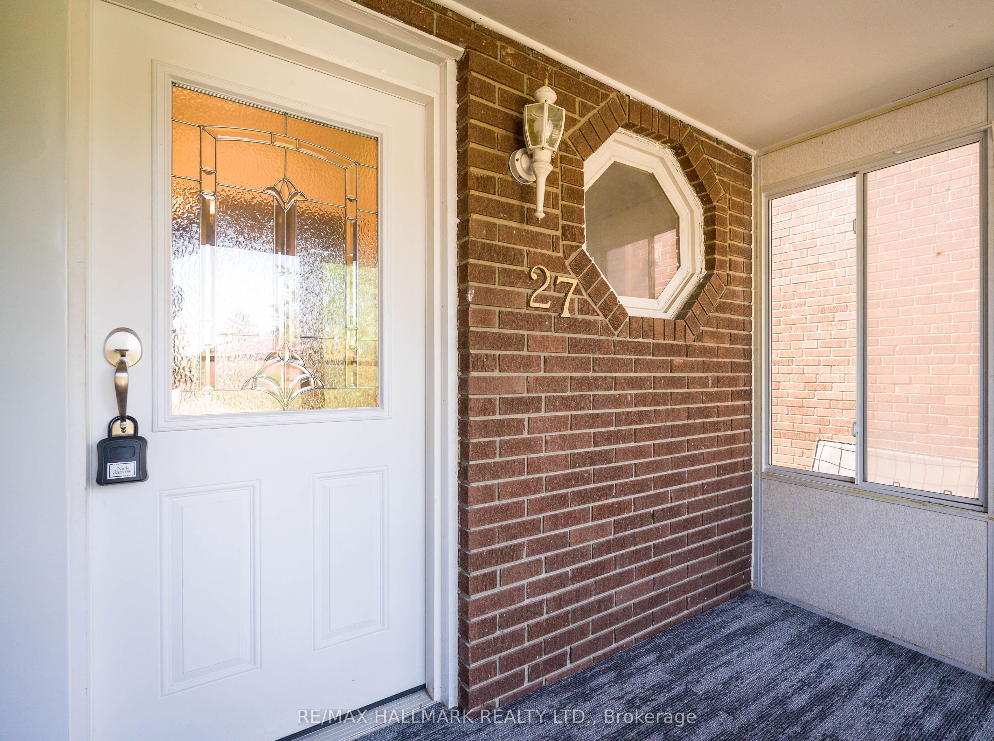 27 Keyworth Trail Upper, Toronto, ON M1S 2V2 photo 3