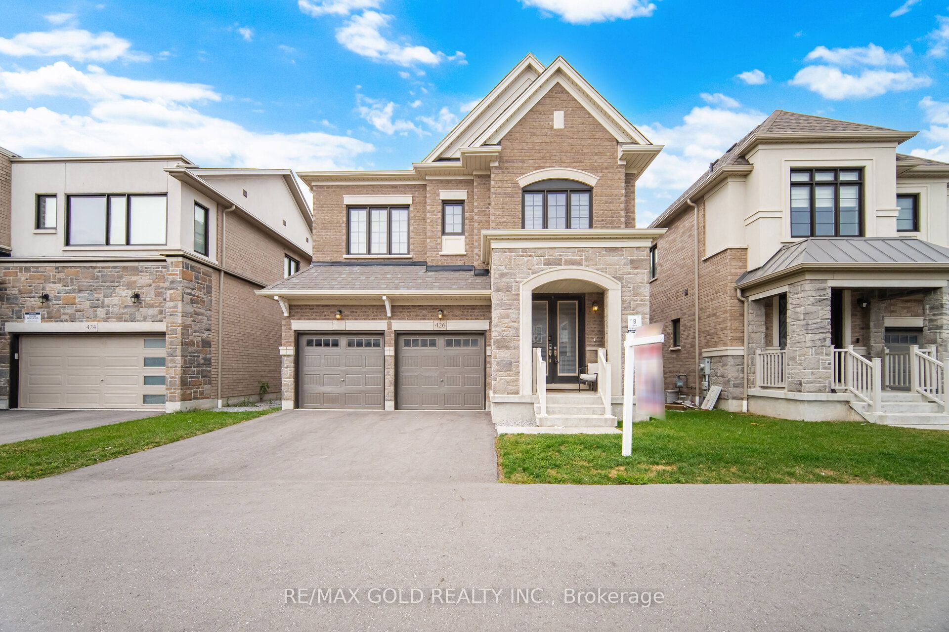 426 Coronation Road, Whitby, ON L1P 1Y2 photo 2