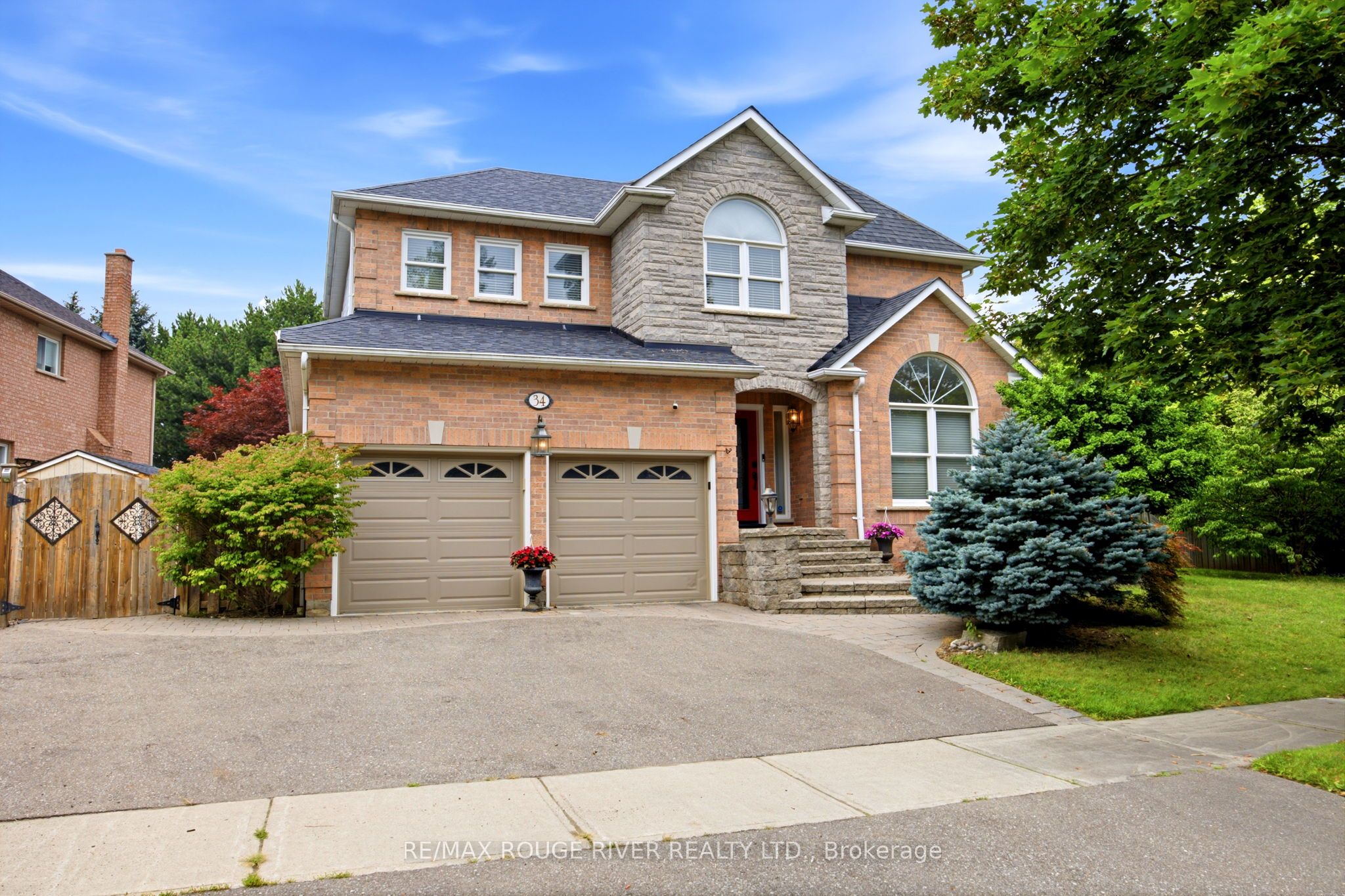34 Kennett Drive, Whitby, ON L1P 1L5 photo 2