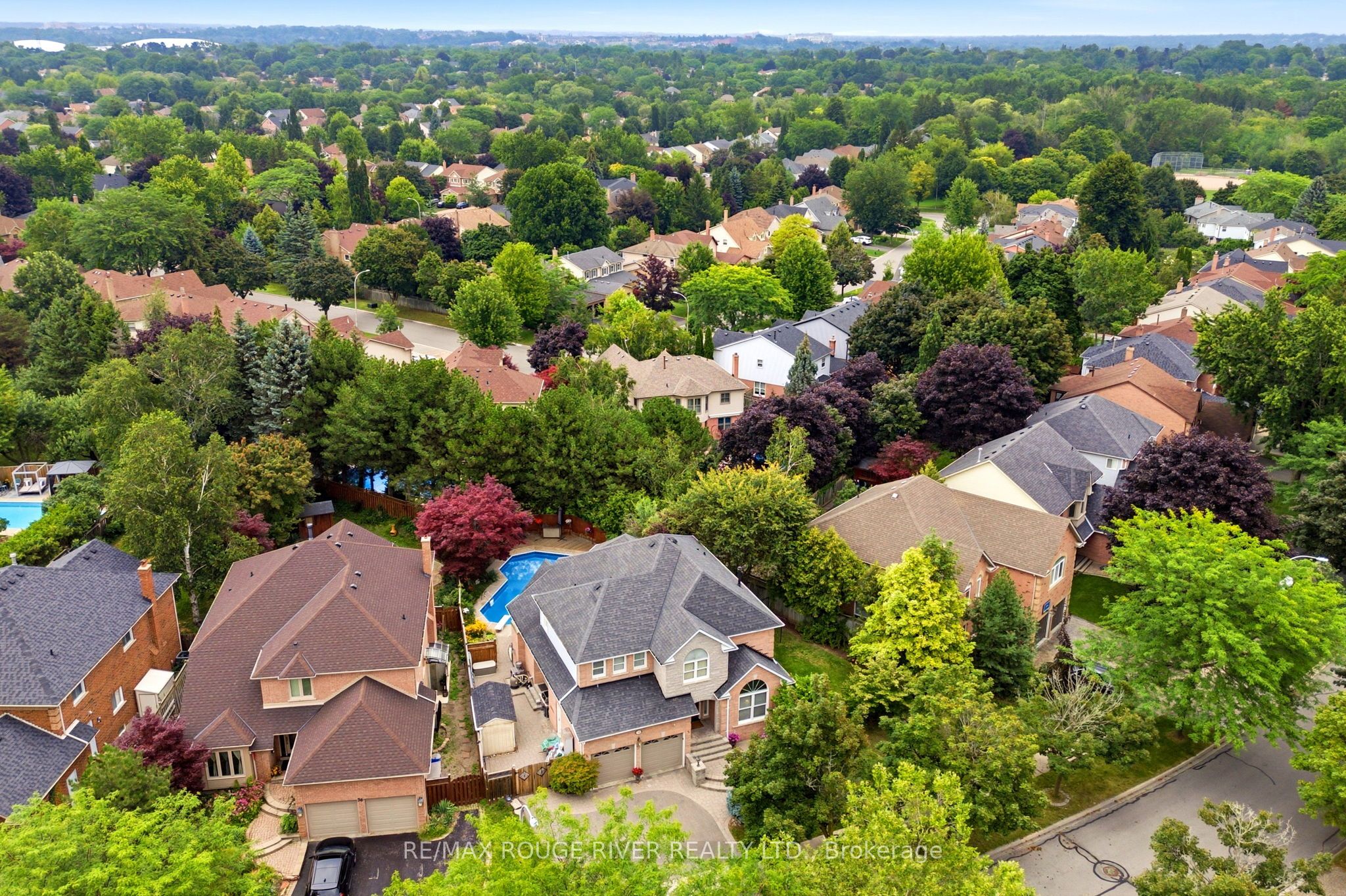 34 Kennett Drive, Whitby, ON L1P 1L5 photo 4