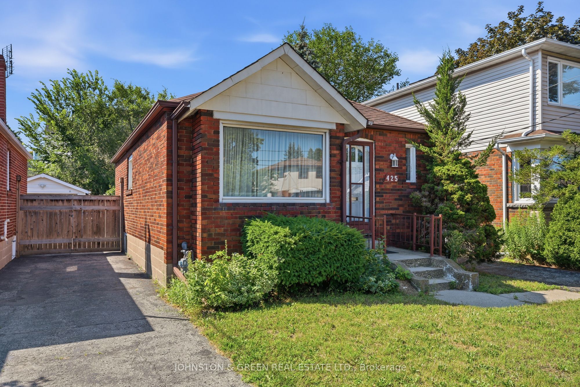 425 O'Connor Drive, Toronto, ON M4J 2W5