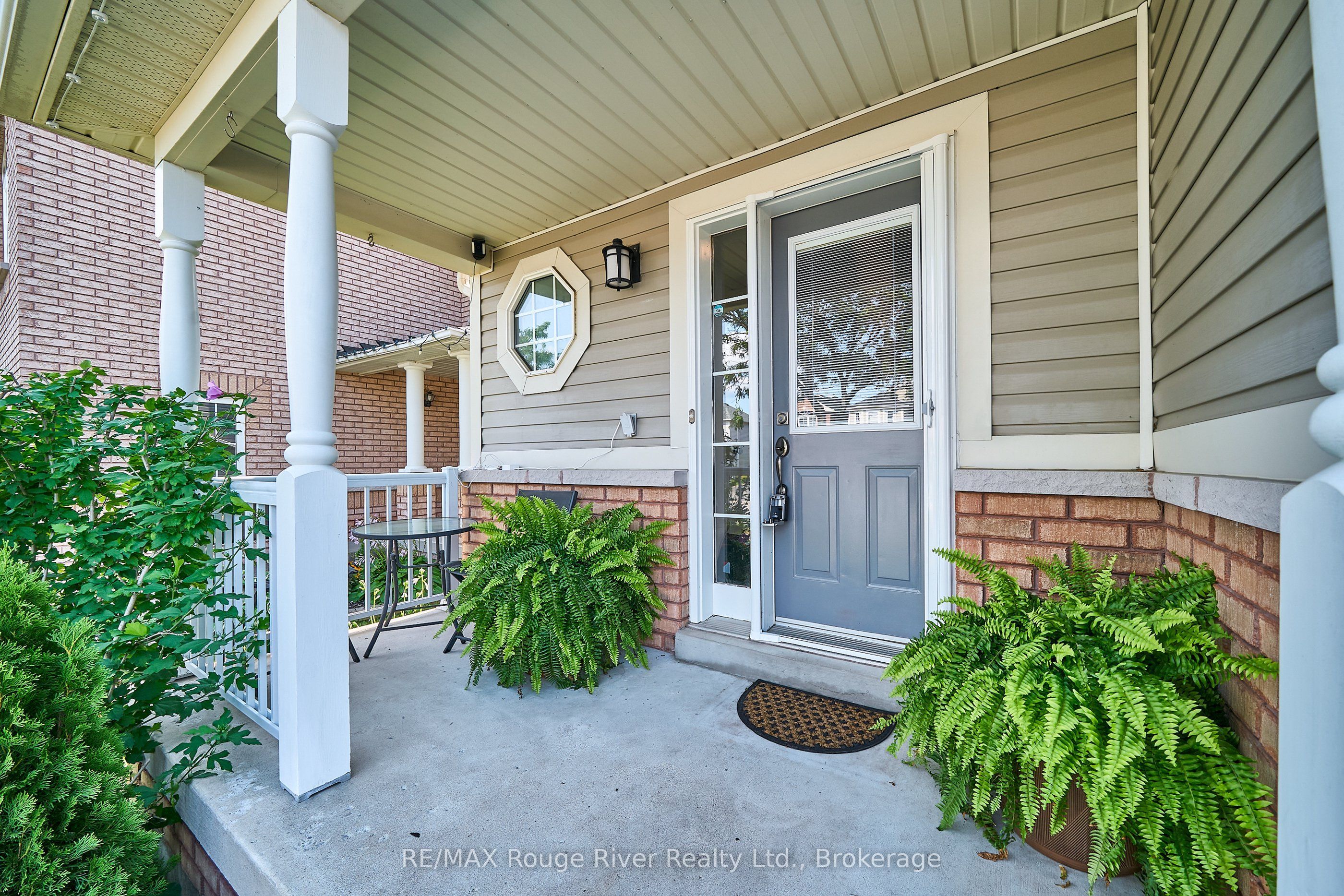 112 Bannister Street, Clarington, ON L1C 5L9 photo 4
