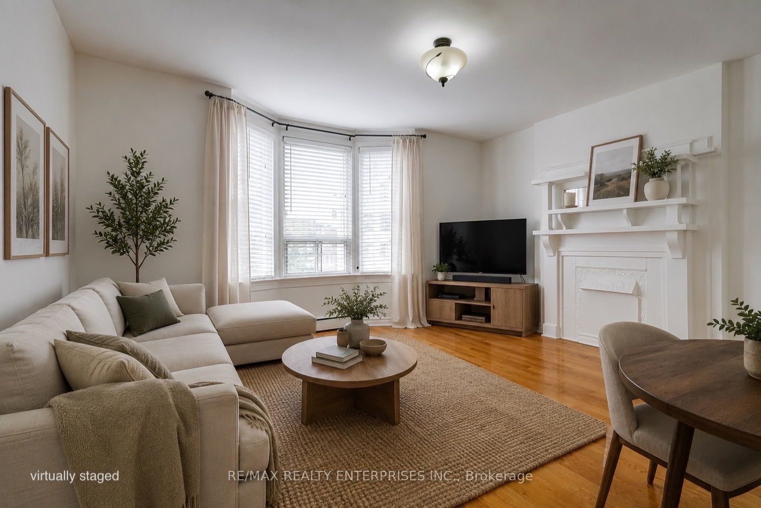 488 Logan Avenue, Toronto, ON M4M 1Y5 photo 5