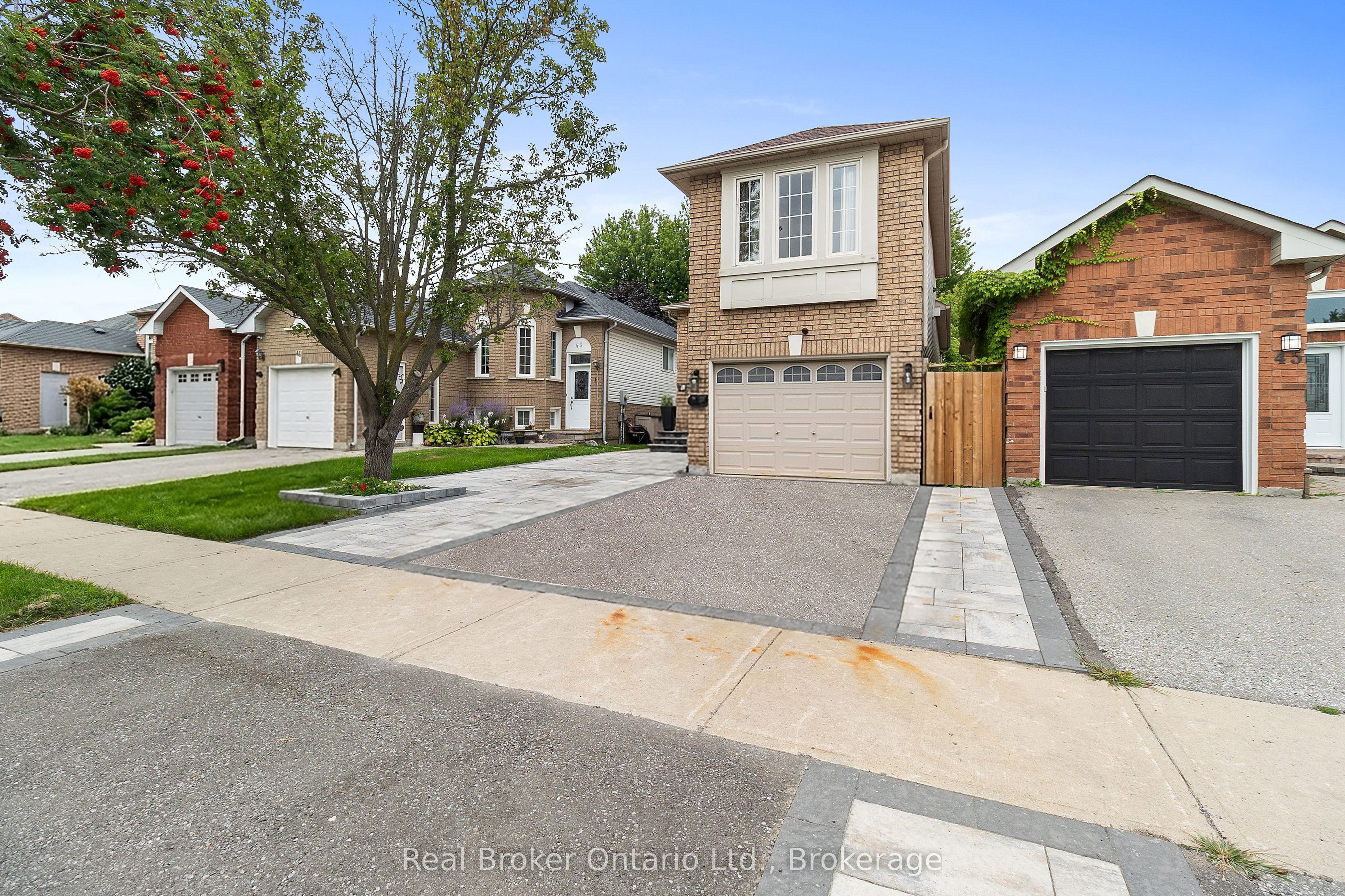 47 Willey Drive, Clarington, ON L1C 4Z6 photo 2