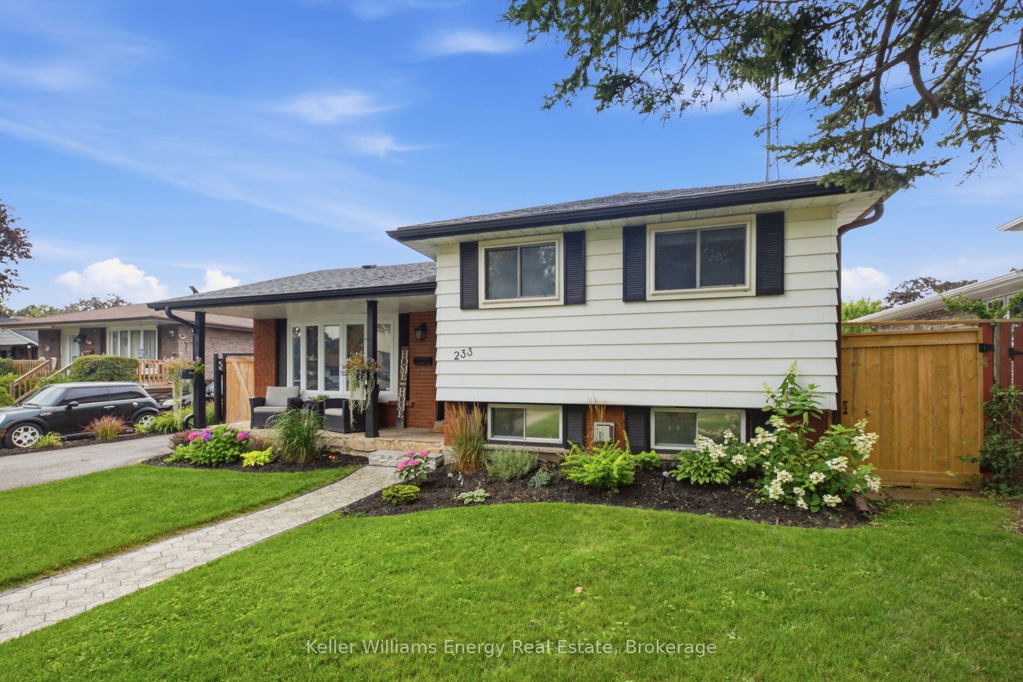 233 Phillip Murray Avenue, Oshawa, ON L1J 1G8