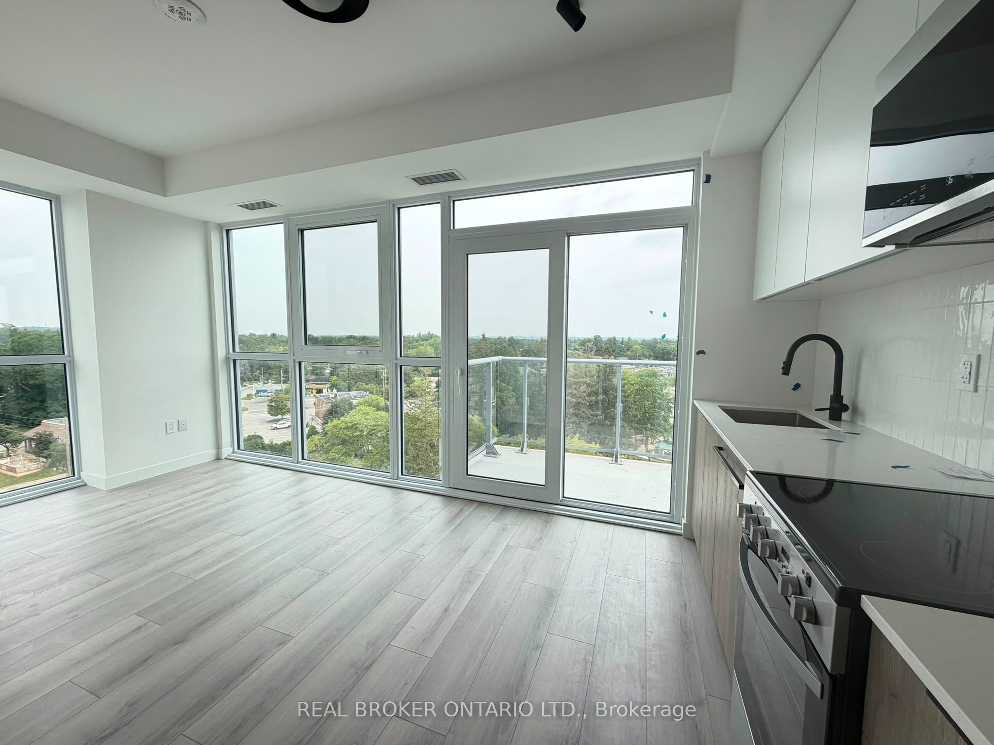 1635 Military Trail 805, Toronto, ON M1C 0G3 photo 4