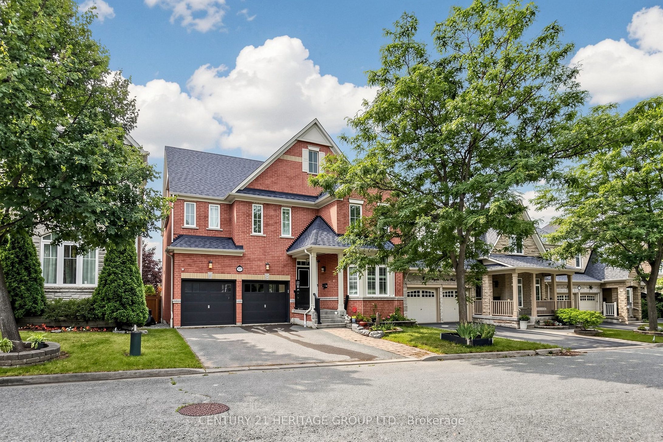 27 Byram Downs Street, Ajax, ON L1Z 1P9 photo 3