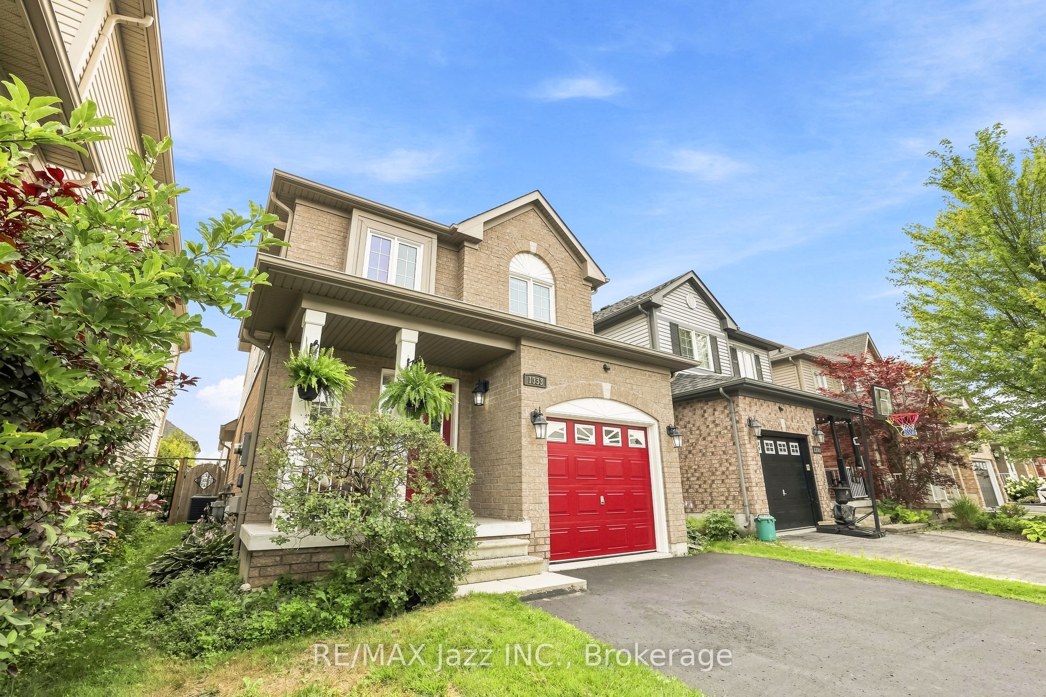 1333 Wadebridge Crescent, Oshawa, ON L1K 3B2 photo 2